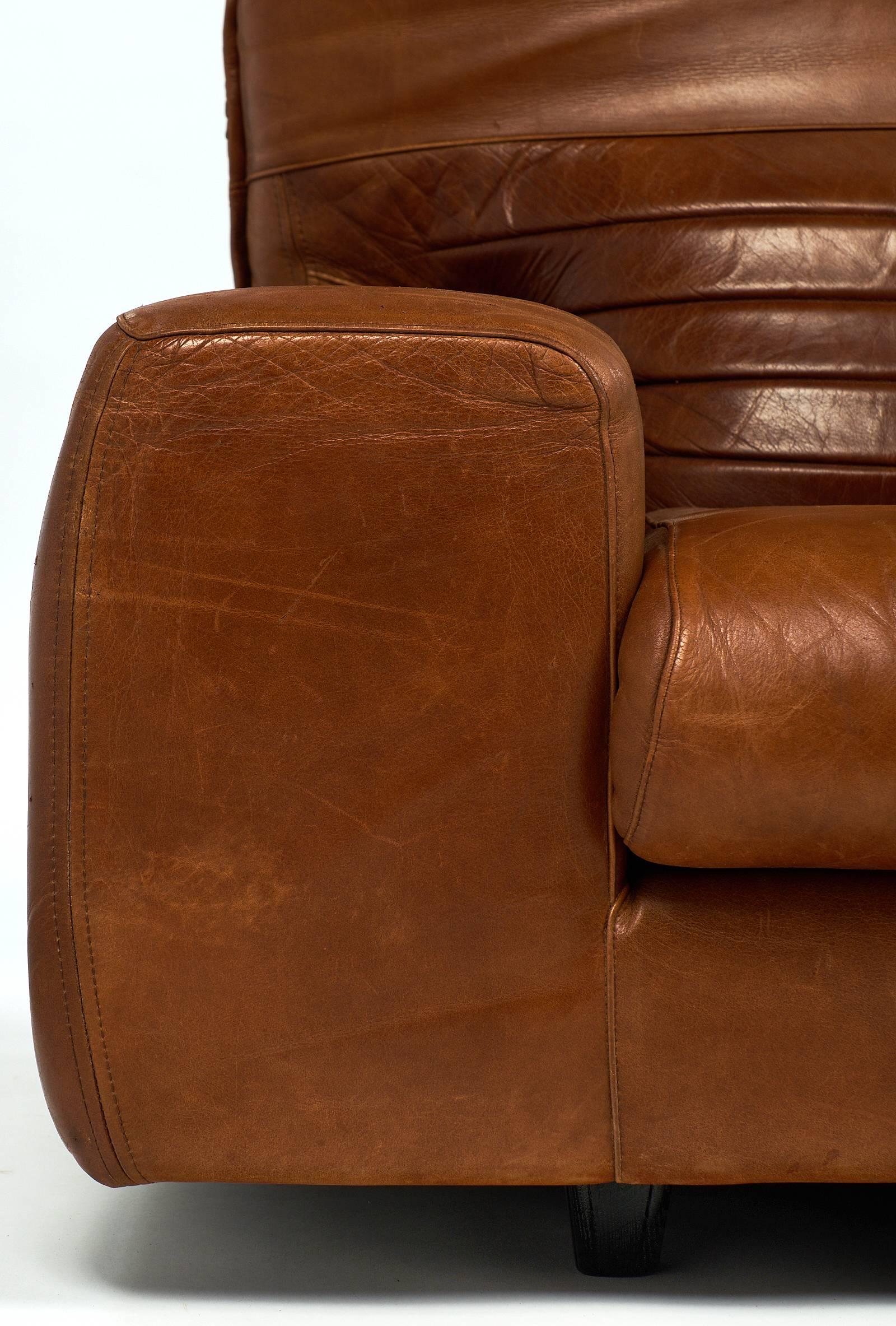 Italian Leather Vintage Sofa with Foldable Back 2