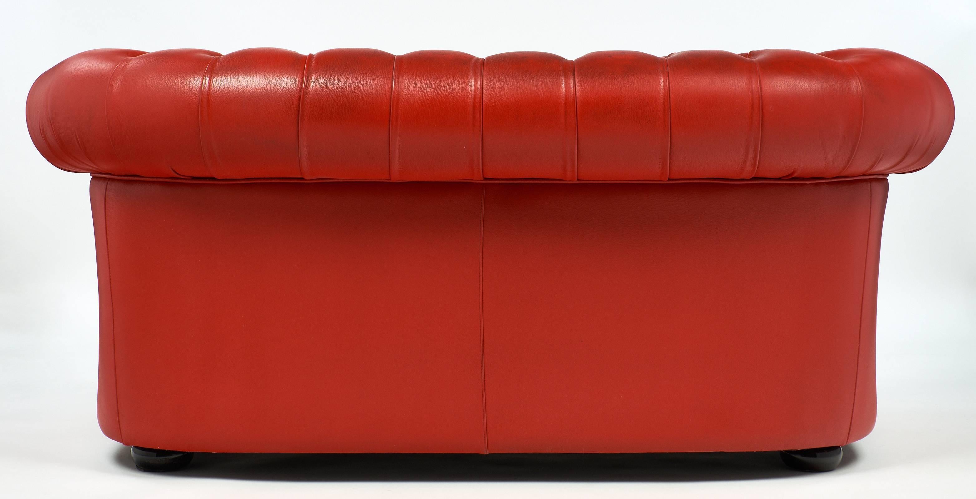 Vintage English Red Leather Chesterfield Couch 1