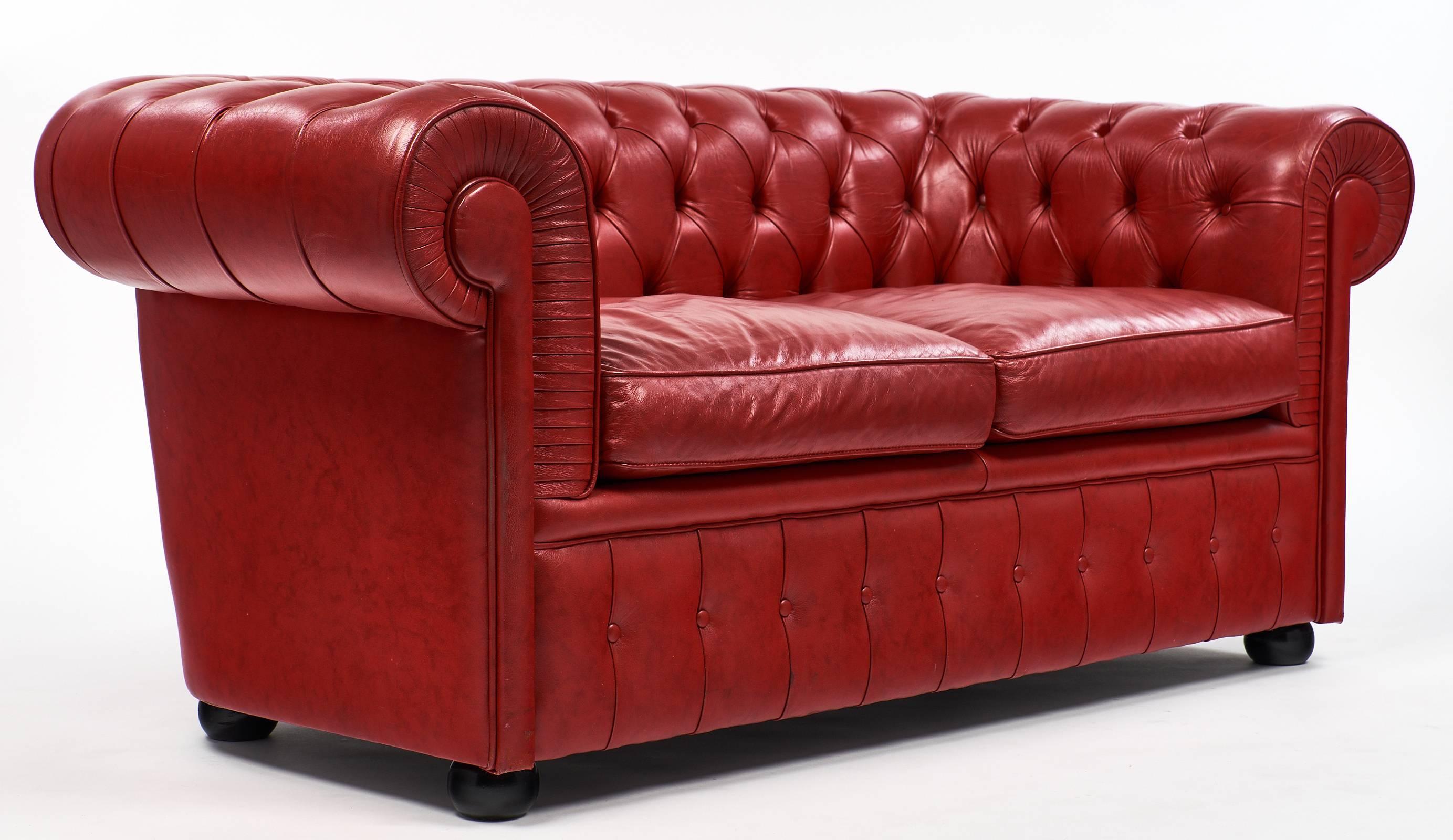 red chesterfield sofas