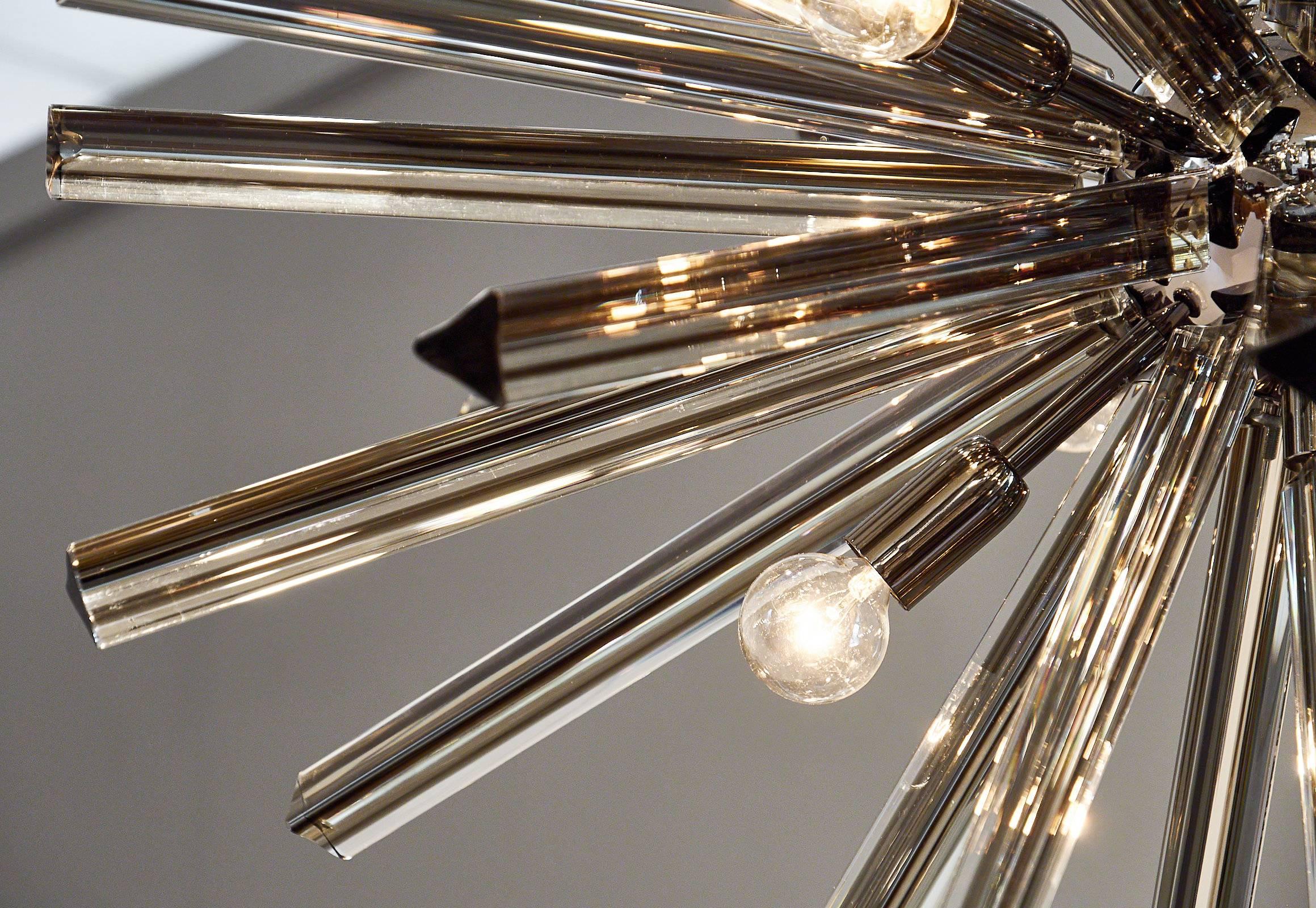Italiano Lampadario Sputnik nero in vetro di Murano in vendita
