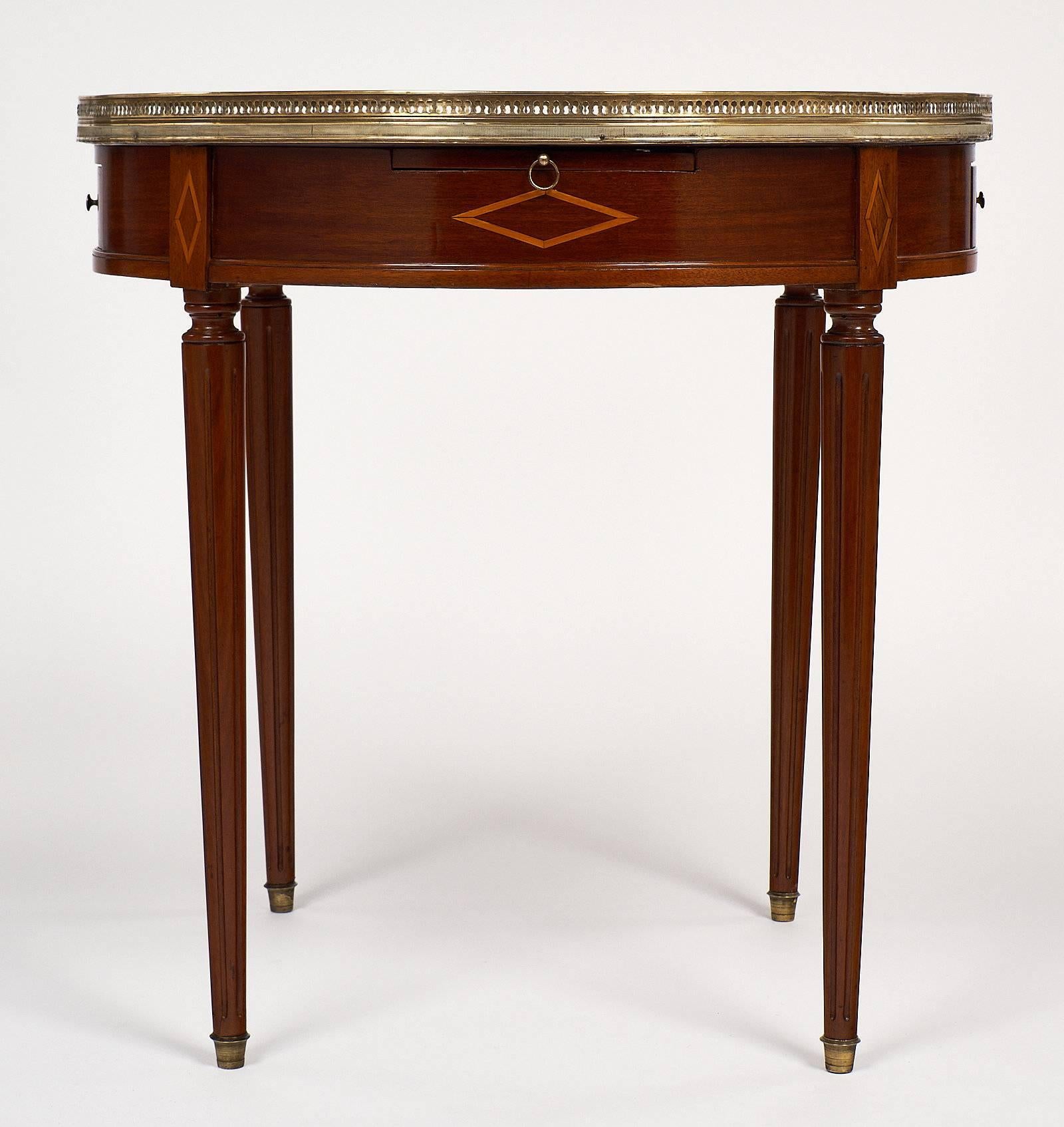 French Antique Louis XVI Style Bouillotte Table In Excellent Condition In Austin, TX
