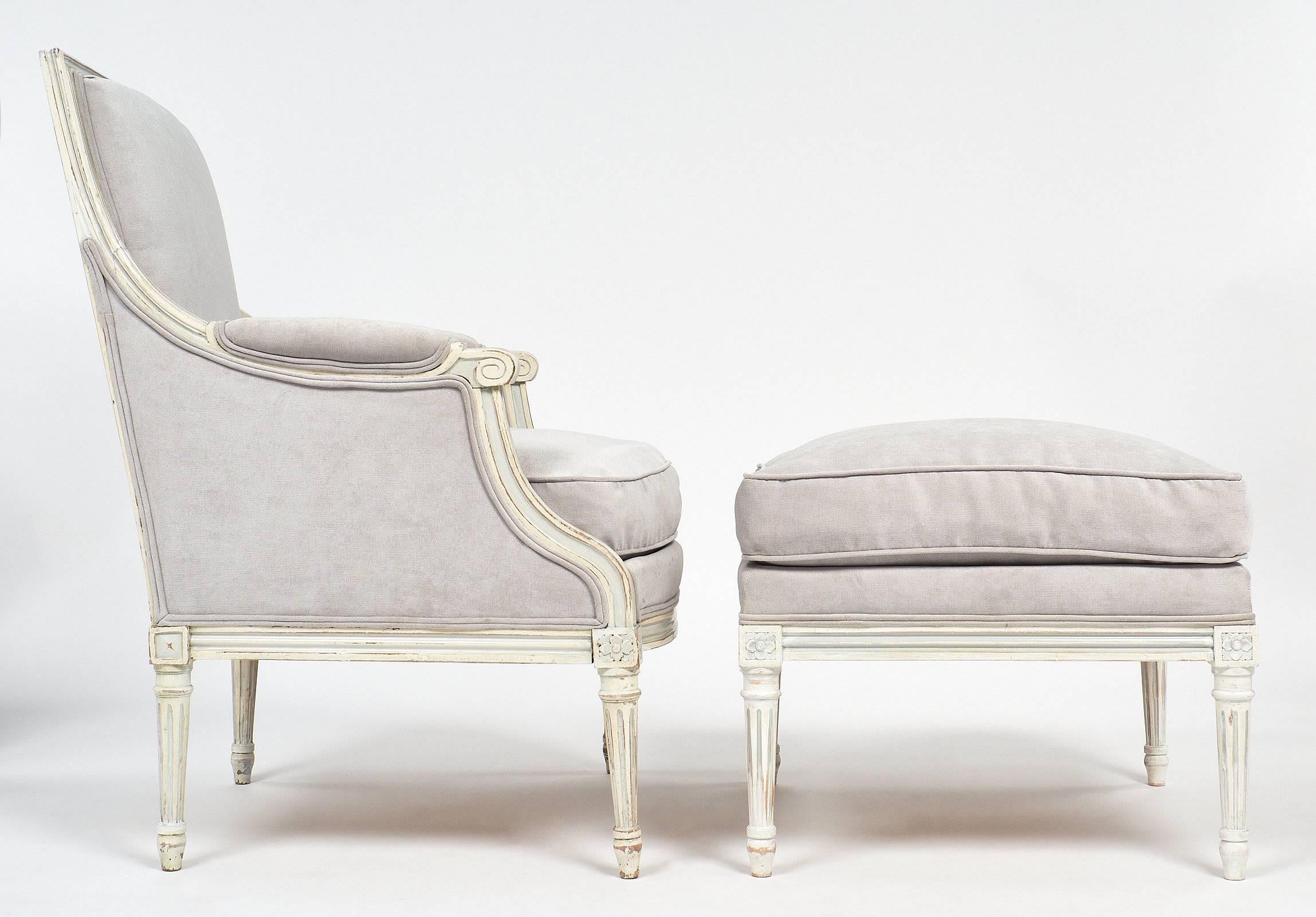 French Antique Louis XVI Style Bergère and Ottoman Set In Excellent Condition In Austin, TX