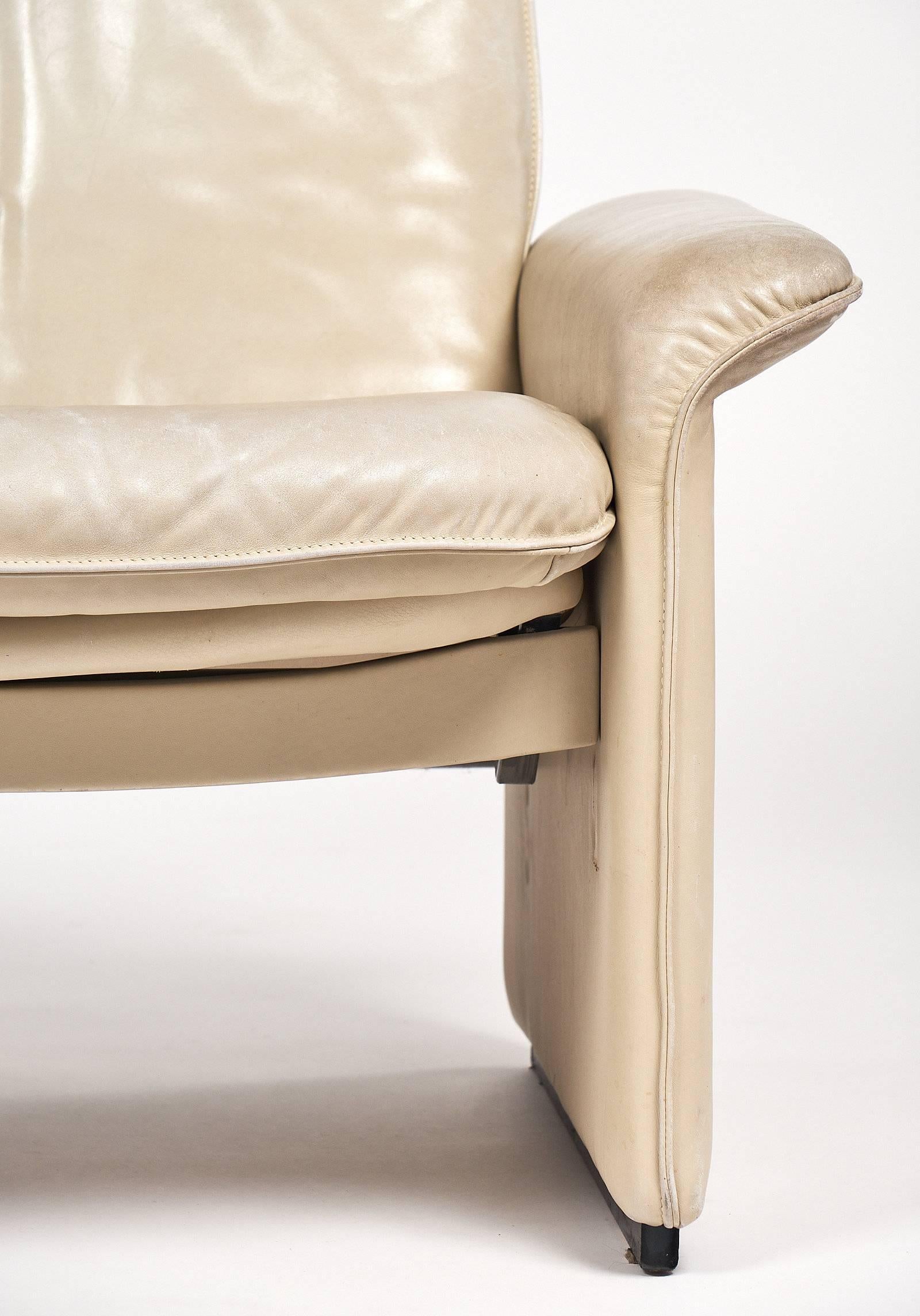 De Sede Cream Leather Armchairs In Excellent Condition In Austin, TX