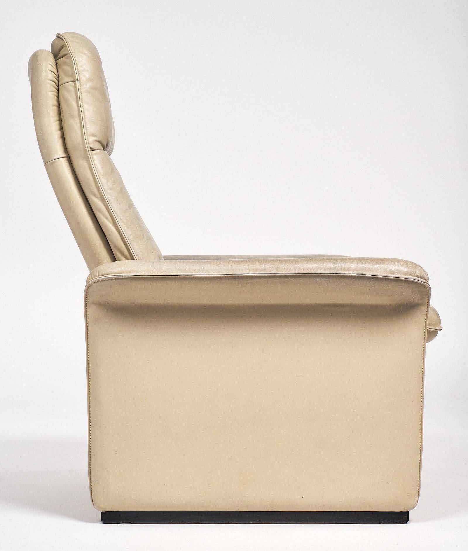 De Sede Cream Leather Armchairs 1