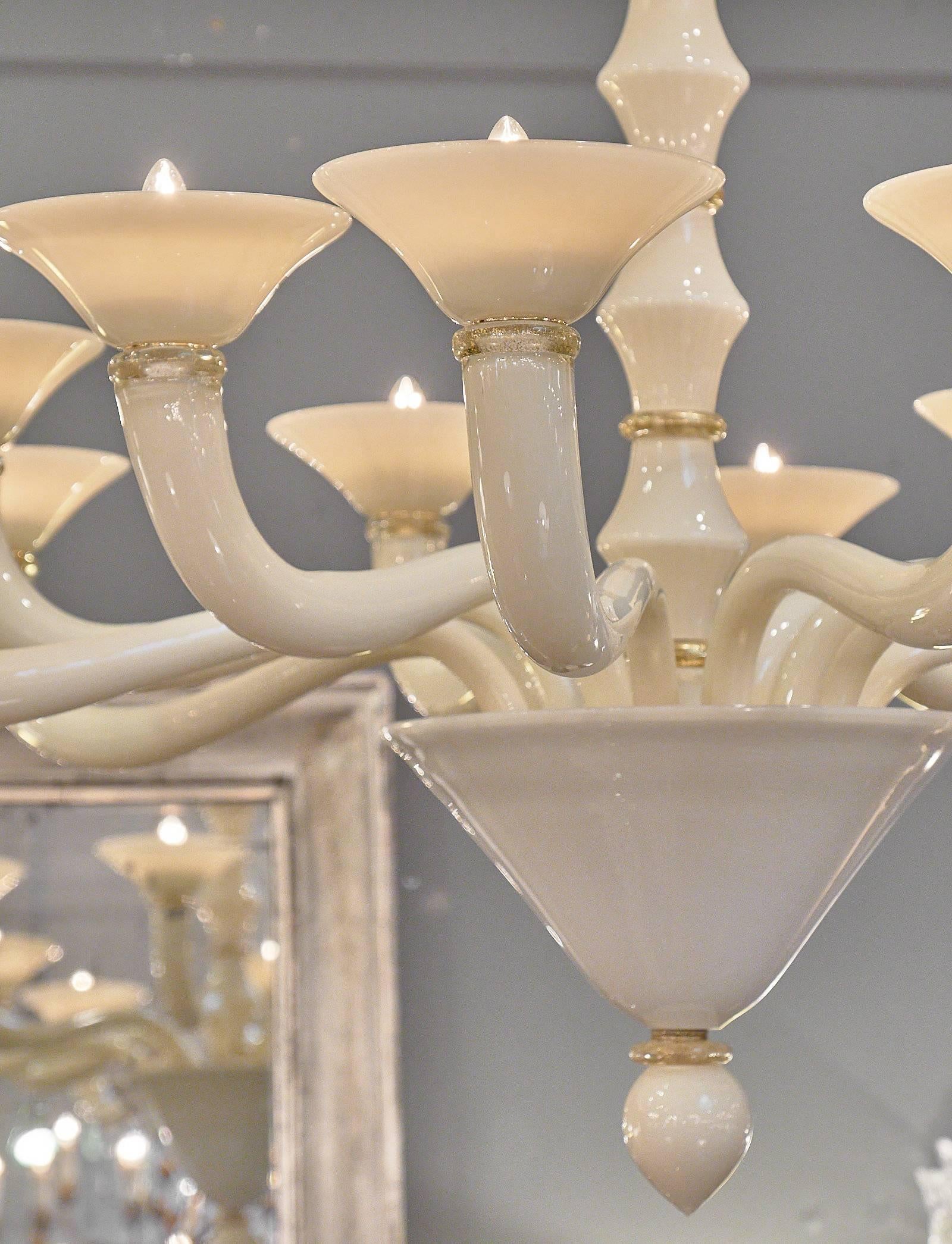 Murano Glass Ivory Chandelier In Excellent Condition In Austin, TX