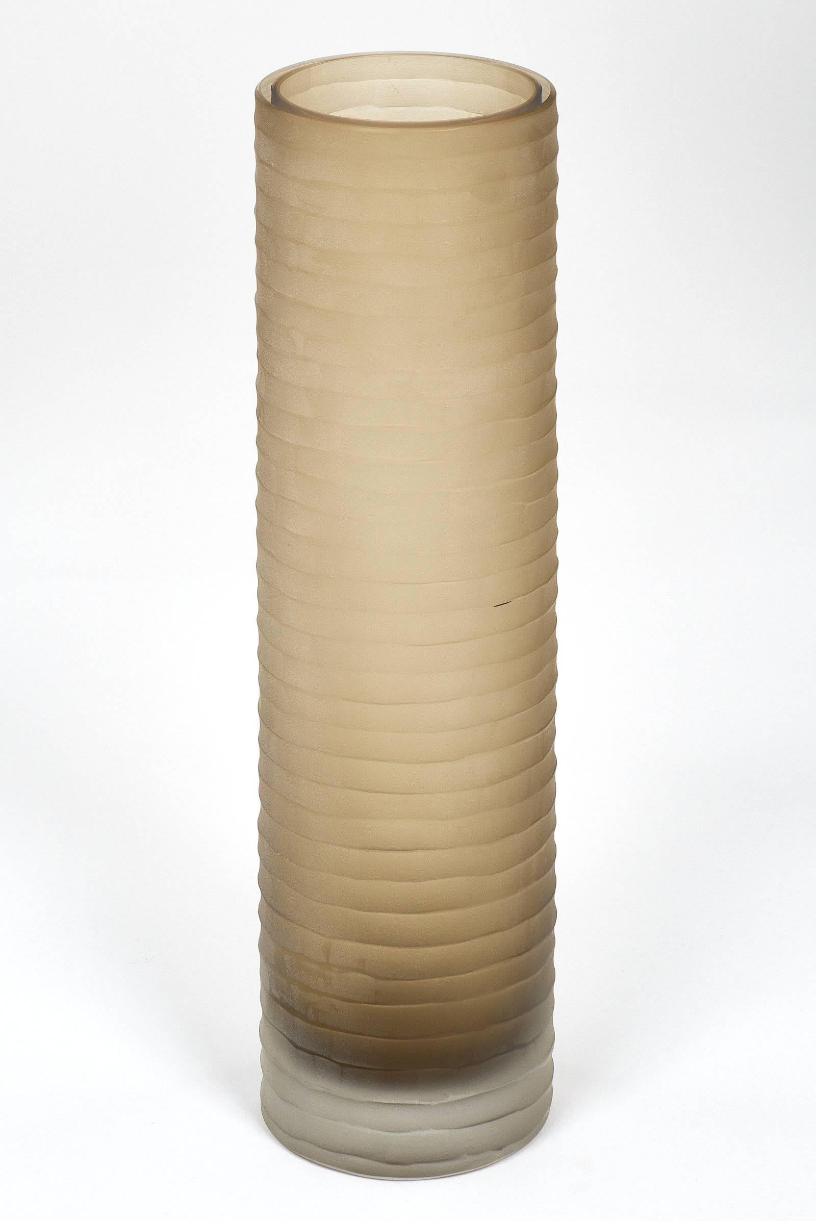 Battuto Vasen aus geräuchertem Muranoglas im Angebot 1