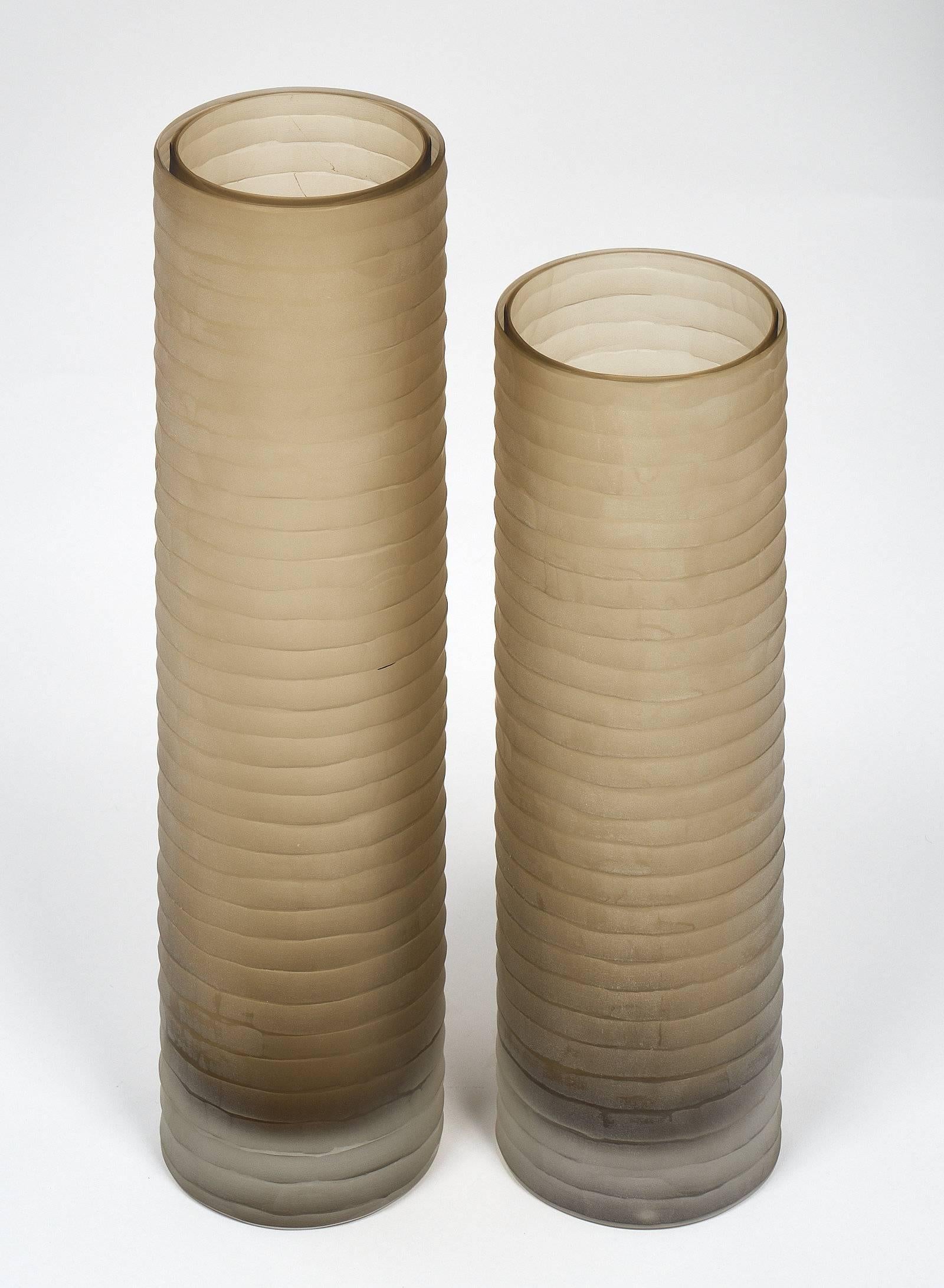 ‘Battuto’ Smoked Murano Glass Vases In Excellent Condition For Sale In Austin, TX