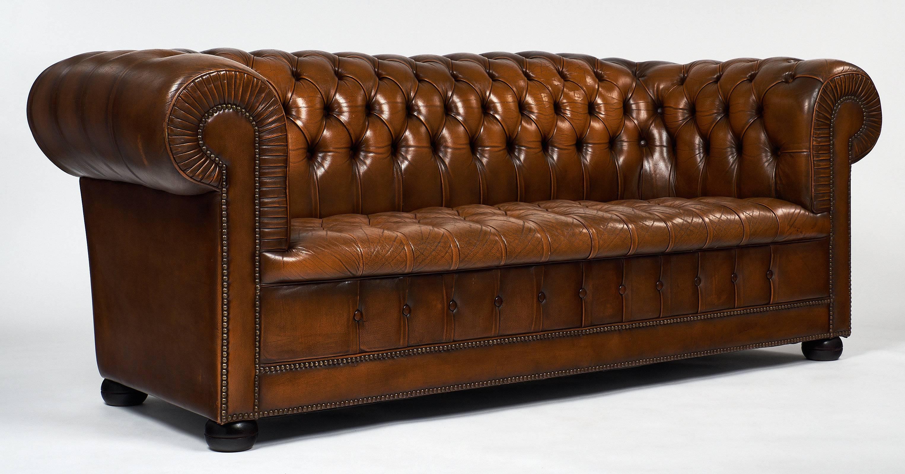 chesterfield cognac sofa