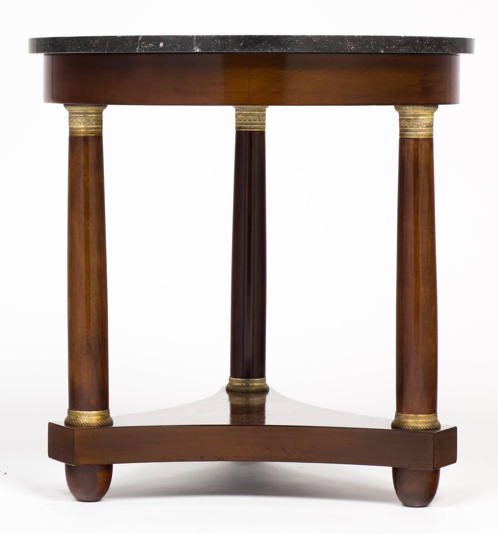 French Empire Marble-Top Mahogany Guéridon In Good Condition In Austin, TX