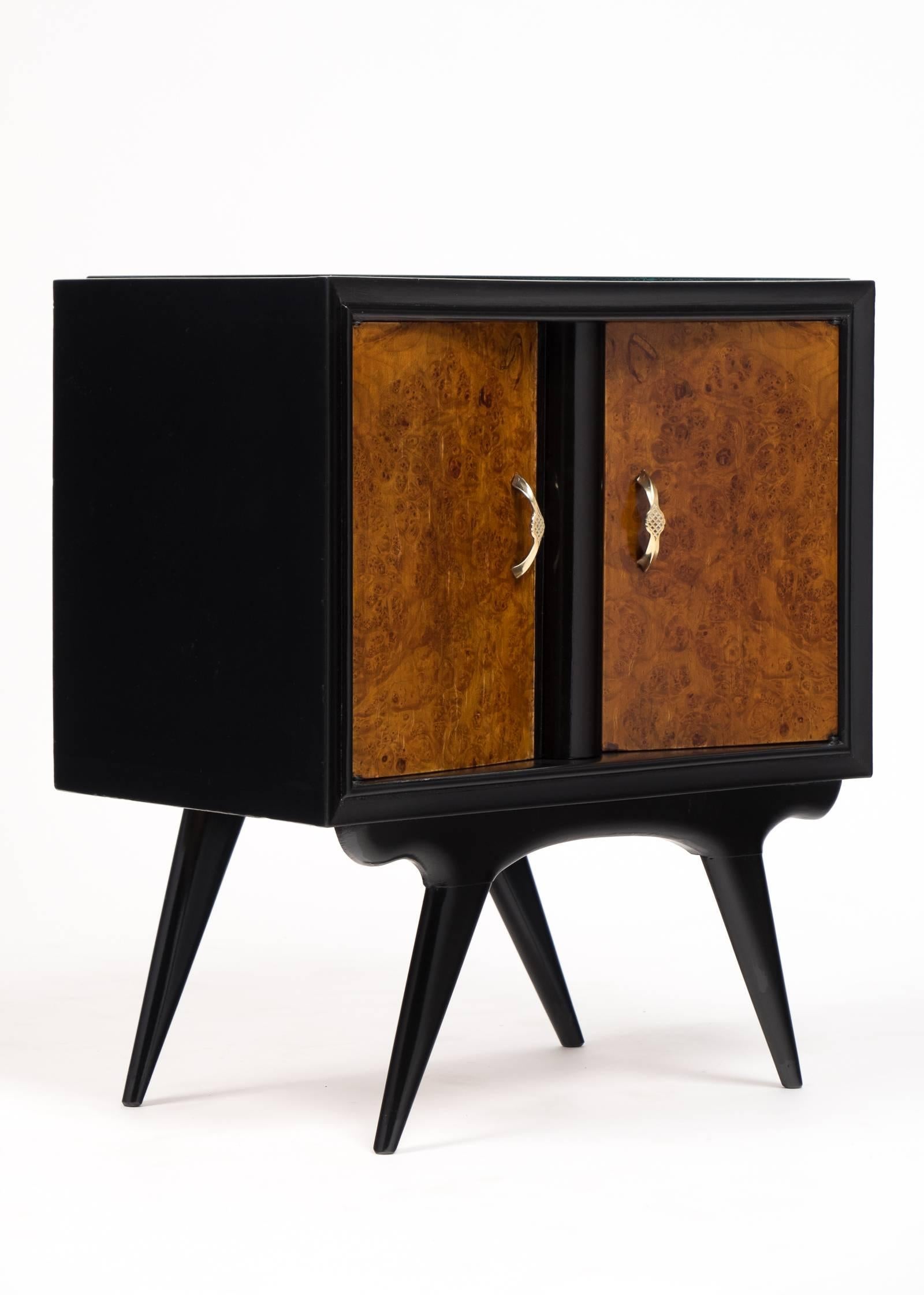 Mid-20th Century Italian Modernist Pair of Side Tables in the Manner of Paolo Buffa