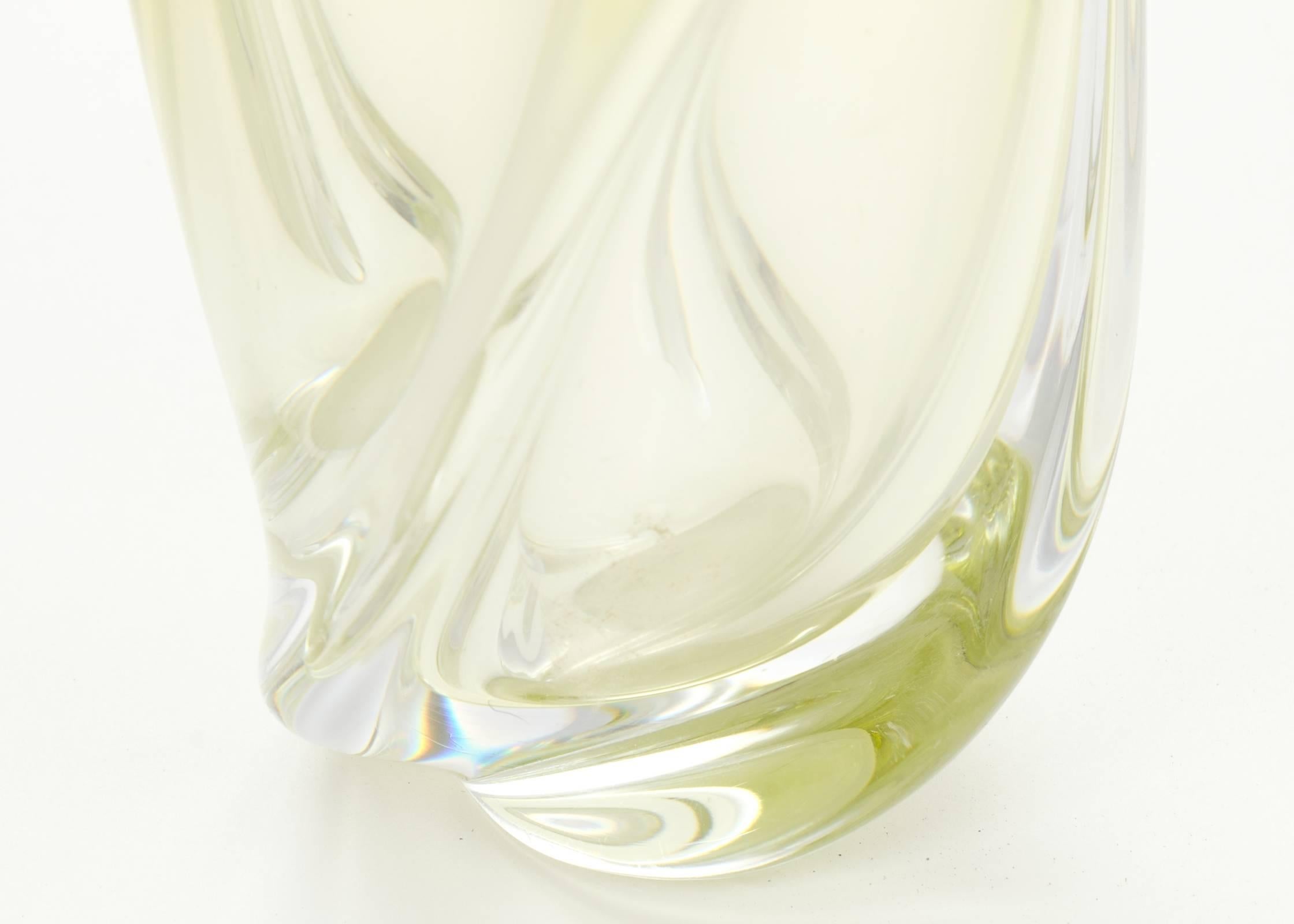 Vintage Handblown Murano Ombré Citron Glass Vase 3
