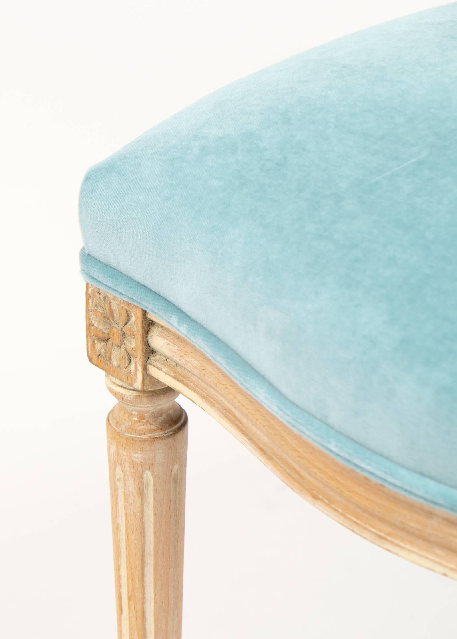 Early 20th Century Antique Louis XVI Medallion Back Dining Chairs