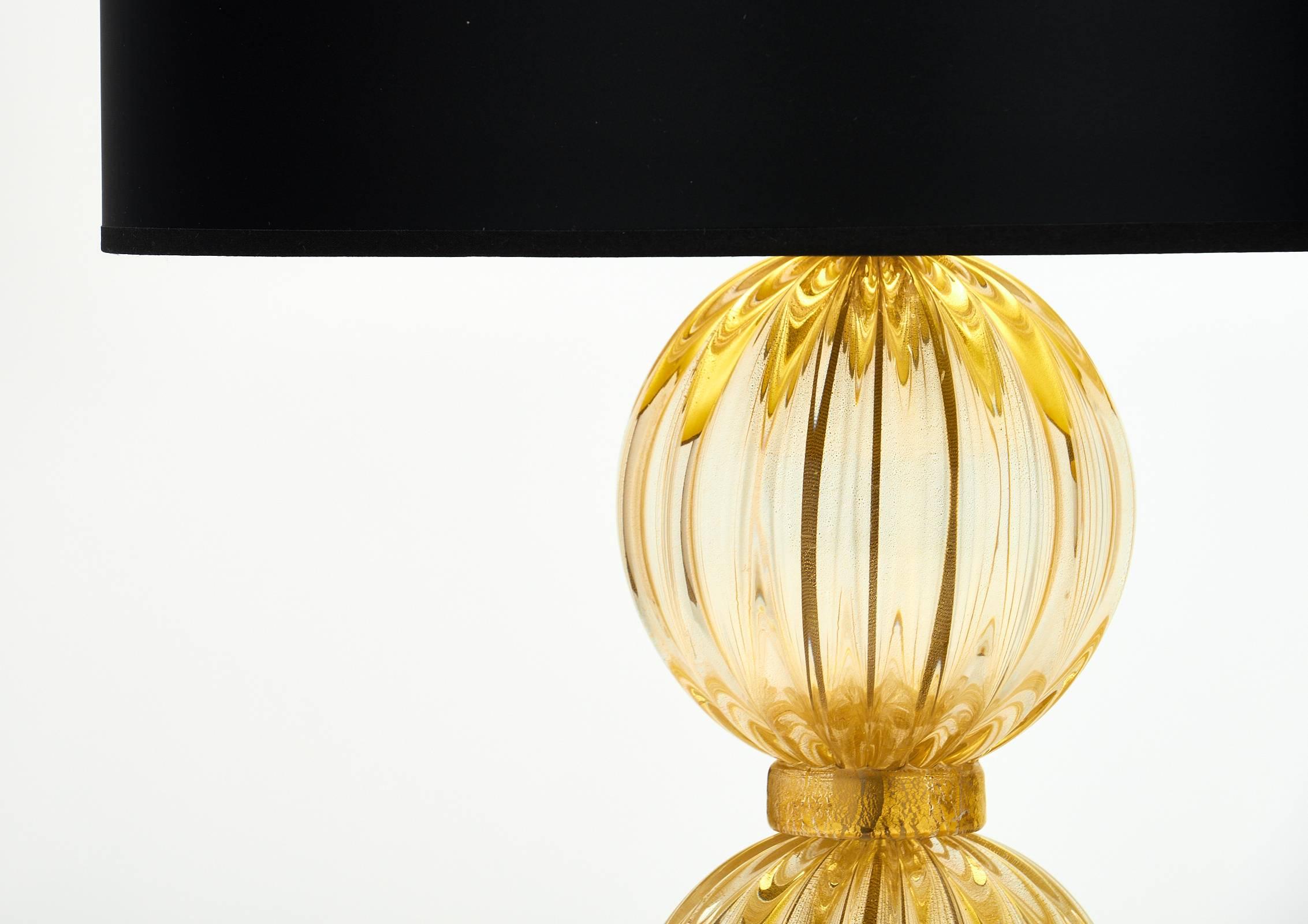 Pair of Italian “Avventurina” Murano Glass Lamps In Excellent Condition For Sale In Austin, TX