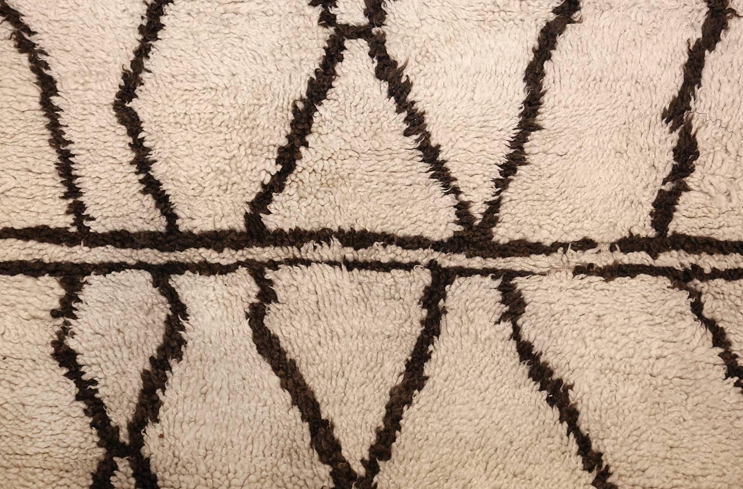 Ivory and Brown Beni Ourain Rug Morocco In Excellent Condition In New York, NY