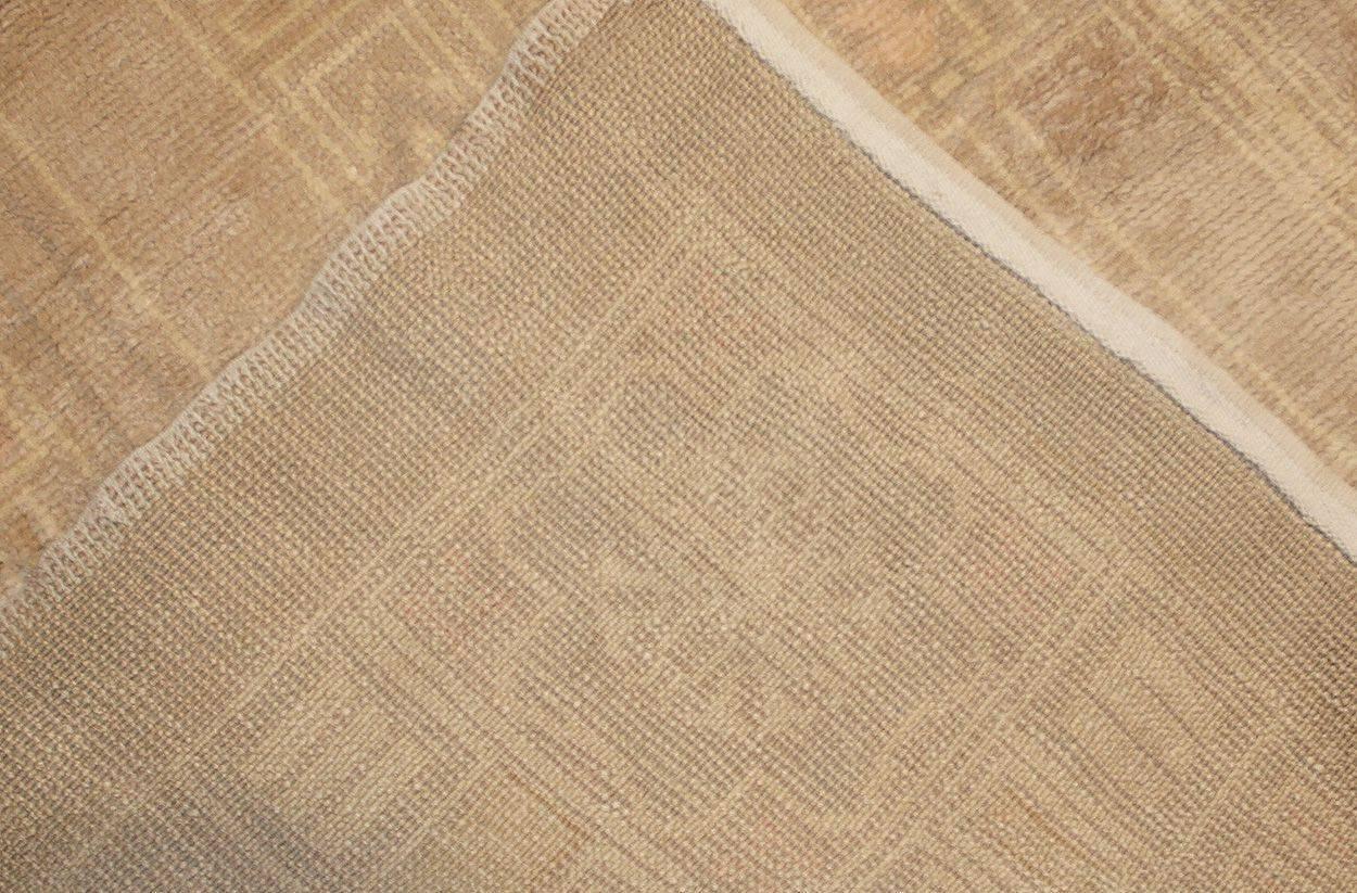 Beautiful Light Colored French Deco Rug. Size: 13 ft 7 in x 14 ft 2 in In Excellent Condition For Sale In New York, NY