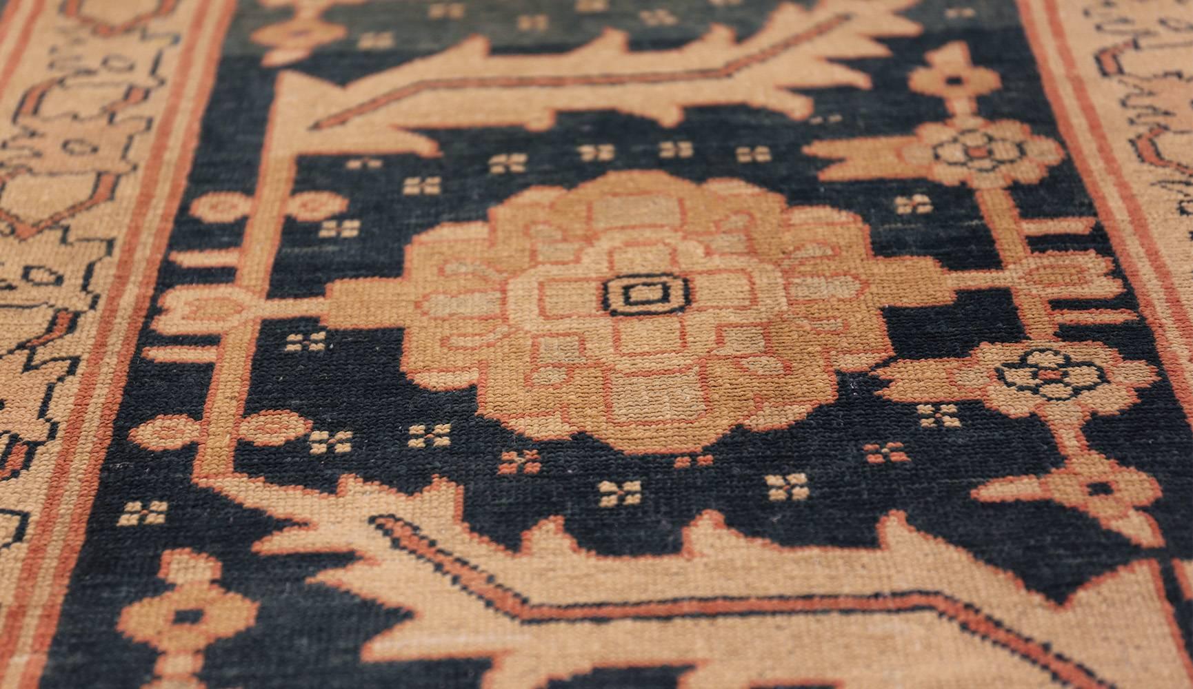 20th Century Beautiful Antique Persian Serapi Carpet