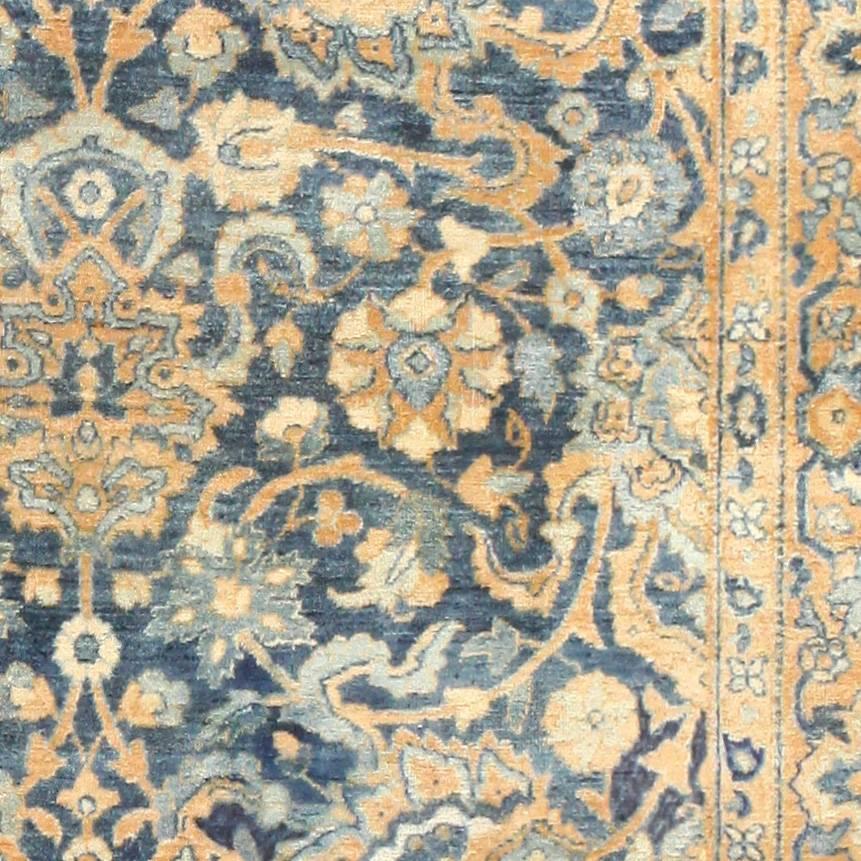 Since the 17th century, Kerman has been a major centre for the production of high-quality carpets. The so-called vase carpets of the Safavid period are among the greatest masterpieces of Persian weaving. When Persian rug production moved into high
