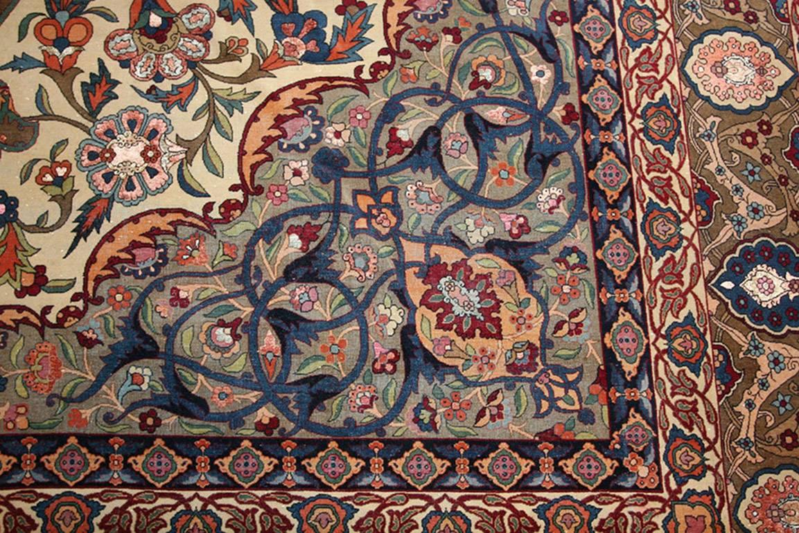Fine Silk and Wool Antique Persian Tehran Rug In Good Condition In New York, NY