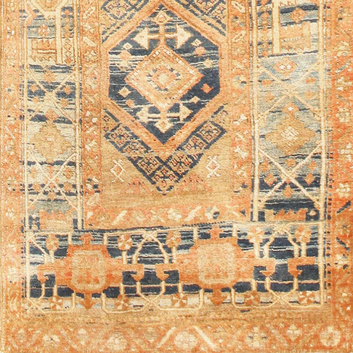 The carpets of northwest Persia are in a class of their own. Prized for their strong geometric style, fine construction and rich colors, the carpets of Heriz, Serapi and Bakshaish are regional cousins that share mutual origins.

These northwestern