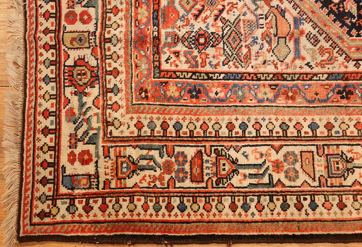 Tribal Antique Qashqai Persian Rug 3