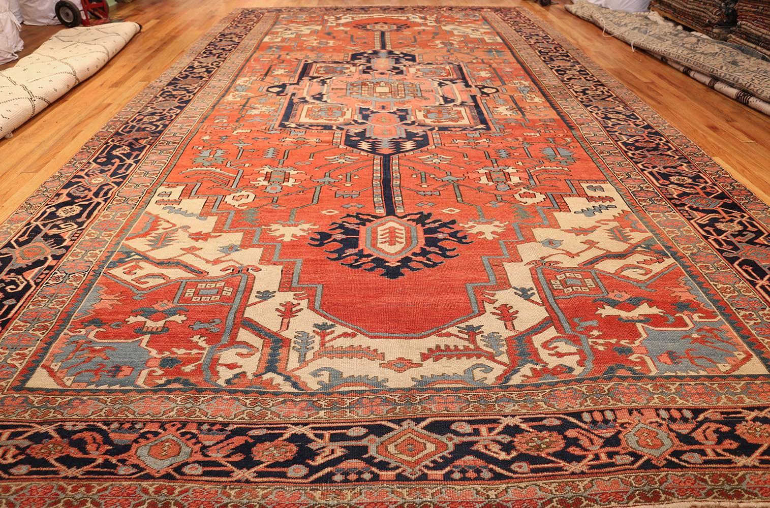 Large Rust Antique Persian Heriz Serapi Rug. Size: 11 ft x 18 ft 10 in  1