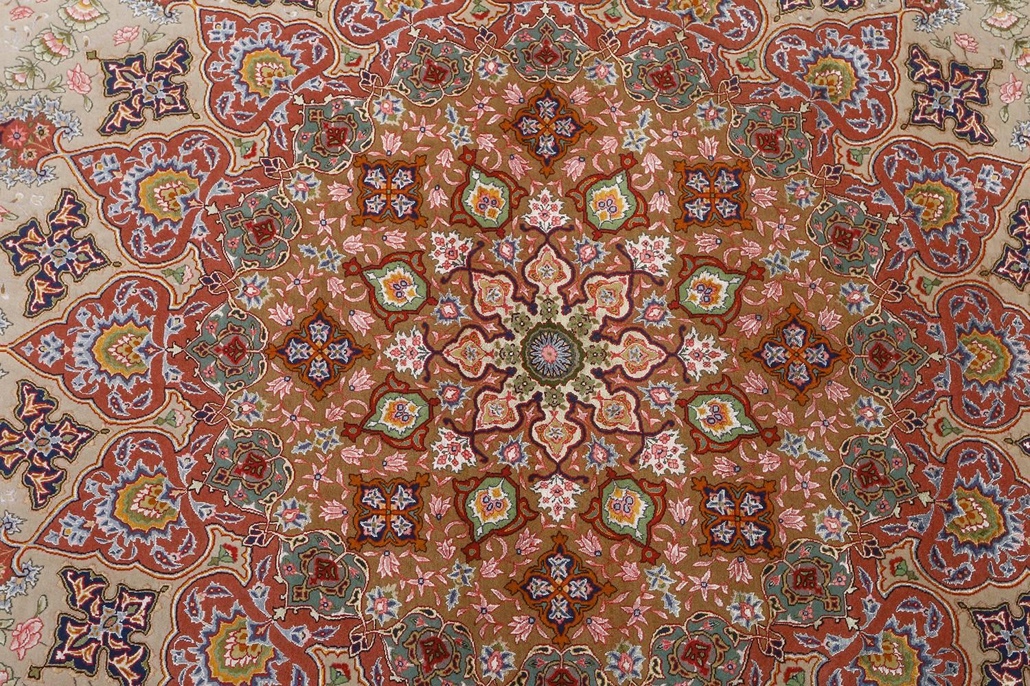 Fine Vintage Tabriz Persian Rug 3