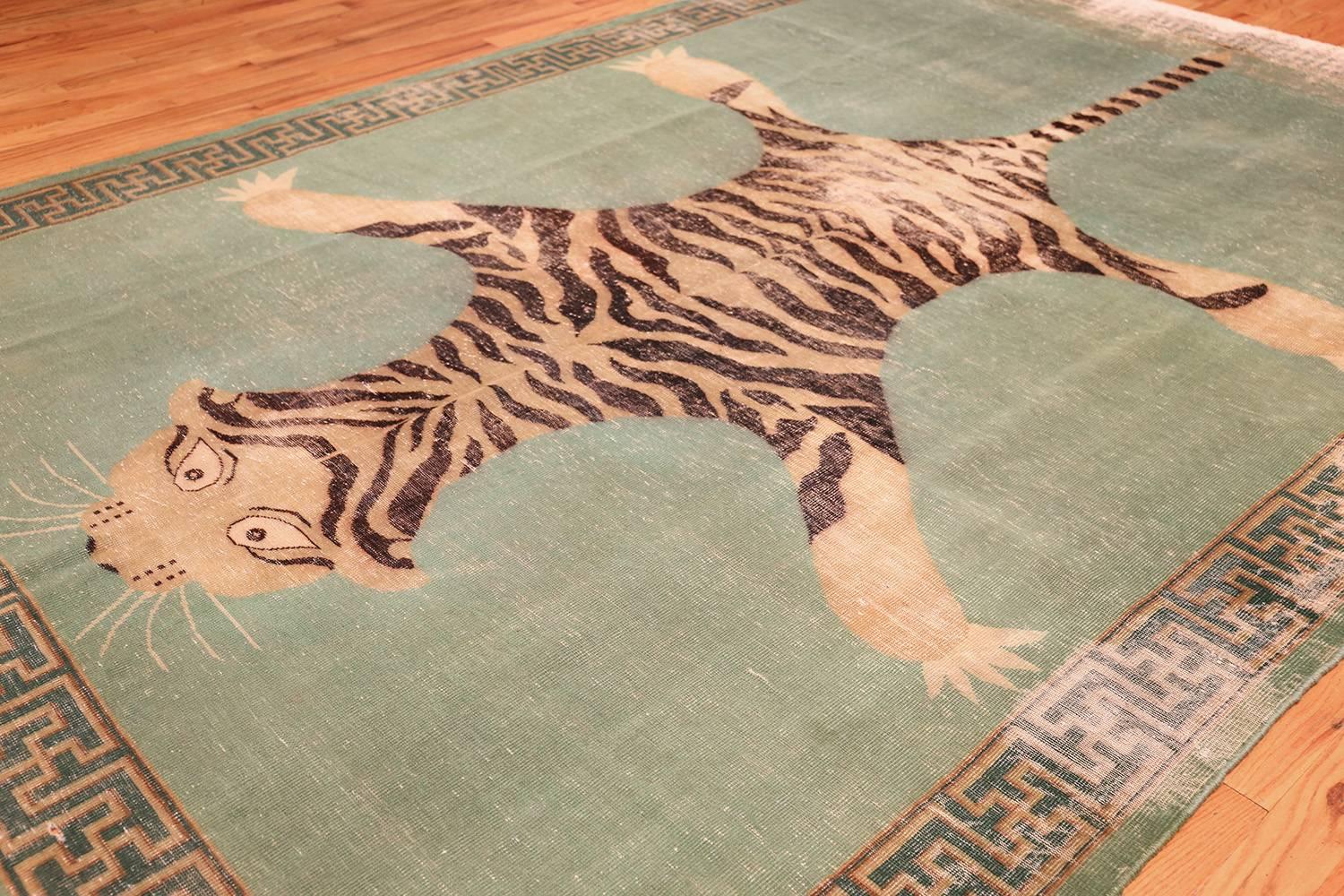 Hand-Knotted Shabby Chic Tiger Design Antique Indian Rug