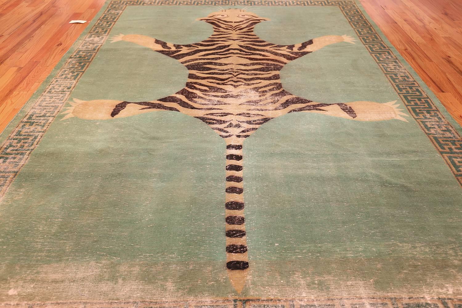 Other Shabby Chic Tiger Design Antique Indian Rug