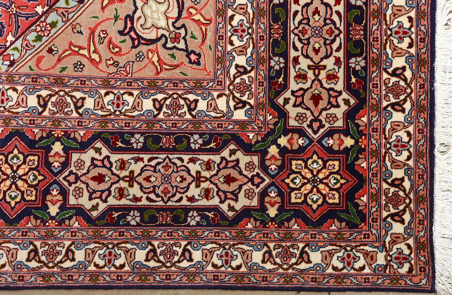 Vintage Tabriz Persian Rug In Excellent Condition In New York, NY