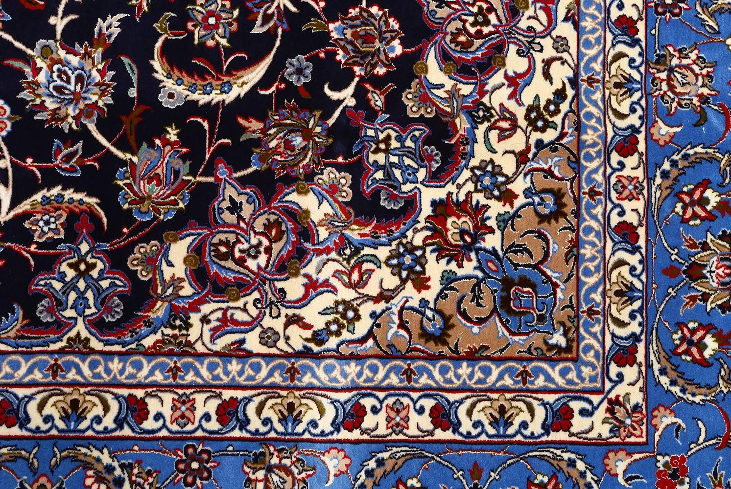 Wool Vintage Isfahan Persian Rug. Size: 6 ft 7 in x 10 ft (2.01 m x 3.05 m)