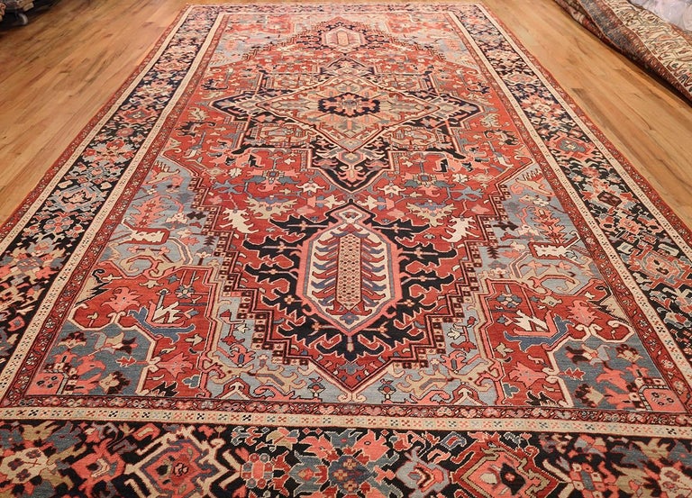 Large Oriental Antique Persian Serapi Heriz Rug For Sale at 1stdibs