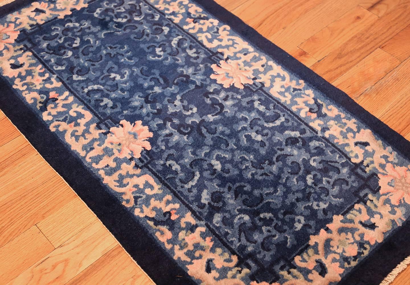 Chinese Export Pair of Blue Antique Chinese Rugs. Size: 2 ft 5 in x 4 ft 4 in (0.74 m x 1.32 m)