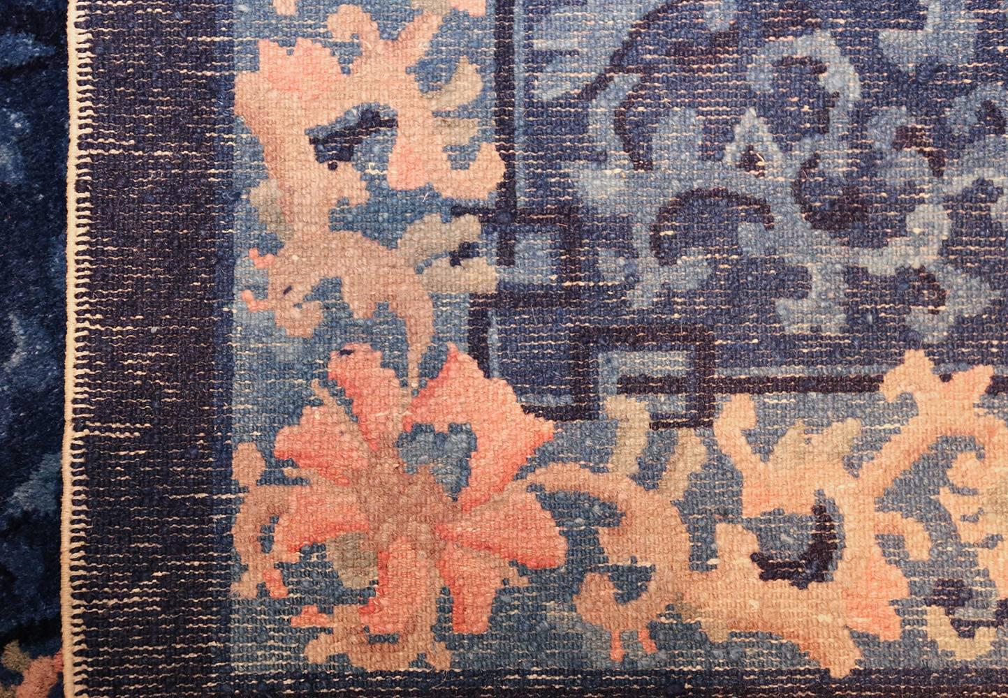 20th Century Pair of Blue Antique Chinese Rugs. Size: 2 ft 5 in x 4 ft 4 in (0.74 m x 1.32 m)