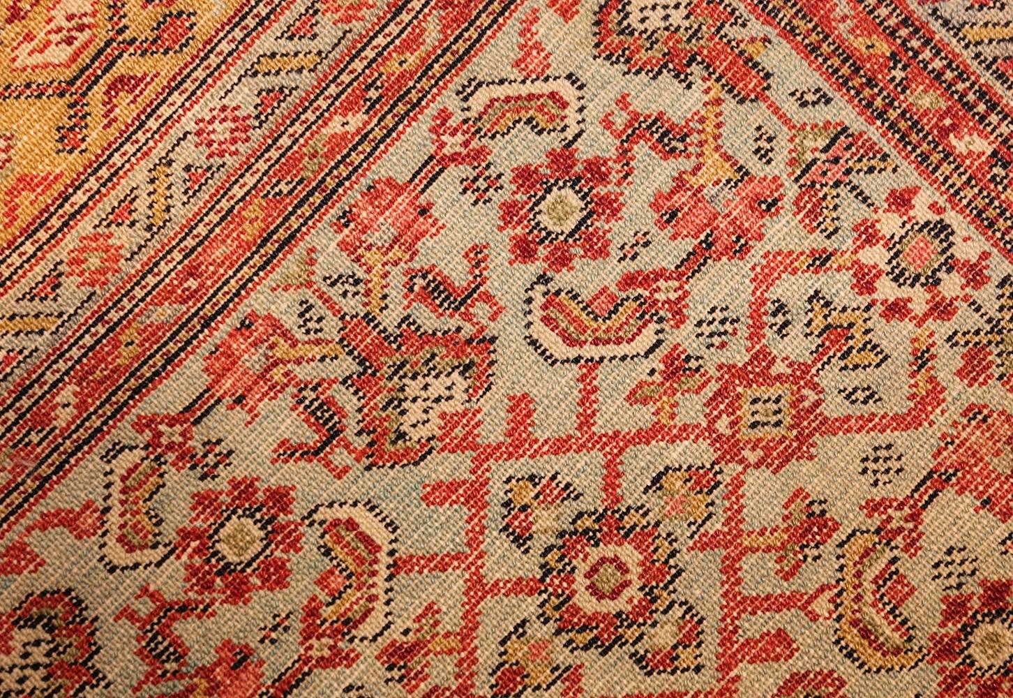 Fine Antique Persian Senneh Rug In Good Condition In New York, NY