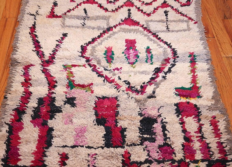 Colorful Vintage Moroccan Rug For At 1stdibs This Striking Moroccan Rug Features Strong Geometric Patterns And Bold Magenta Details That Create A Variety
