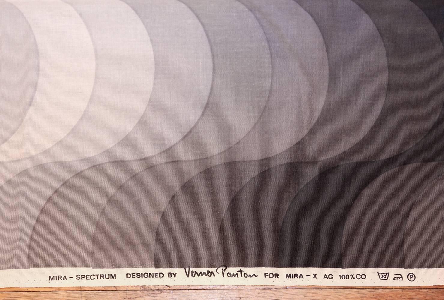 Vintage Verner Panton textile, Denmark, mid-20th century. A beautiful square size vintage textile by the iconic designer Verner Panton features an archetypal undulating wave pattern, called Welle (Wave), created in an ombre like set of white and