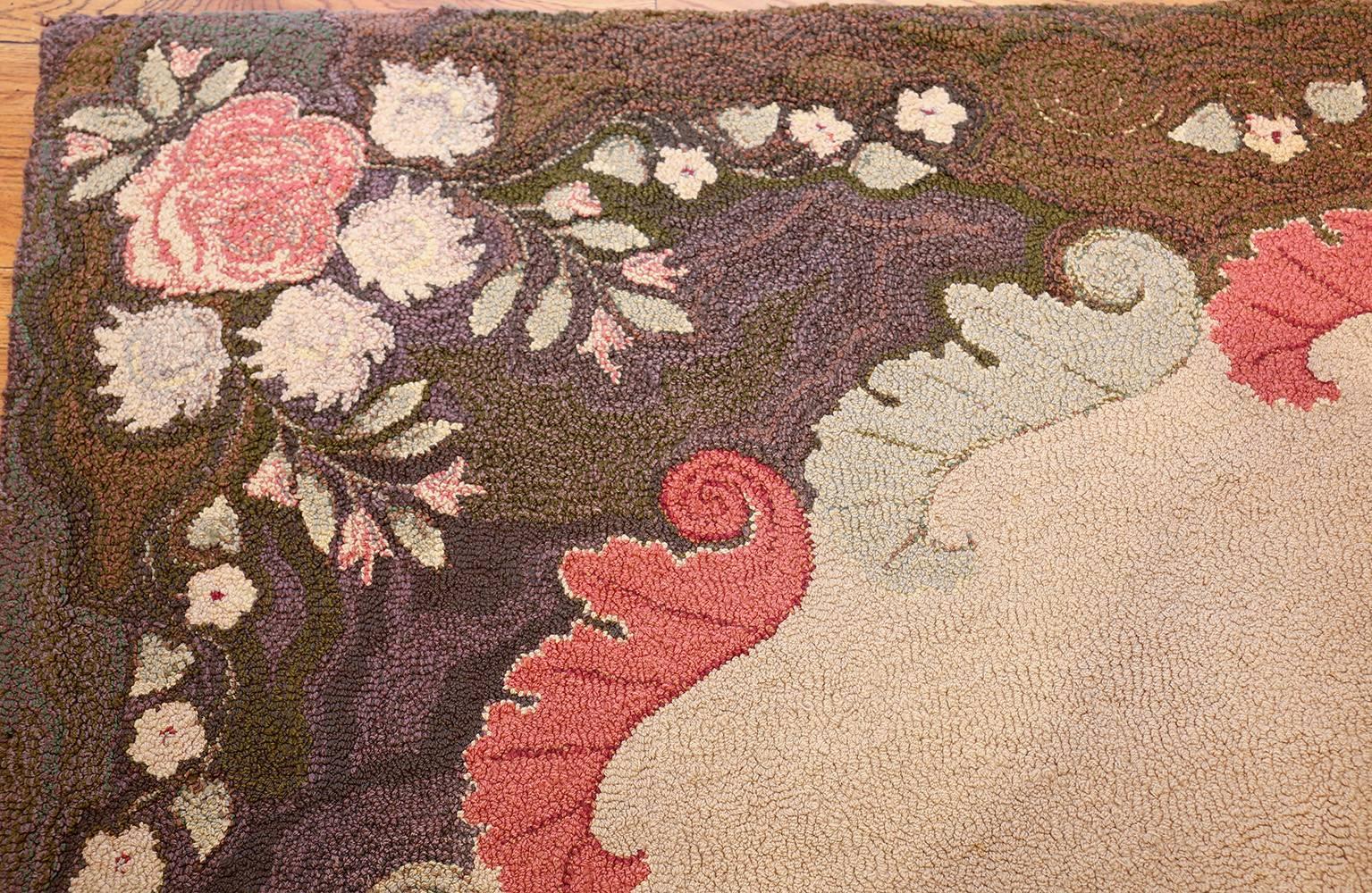 Antiker amerikanischer Teppich mit Haken. Größe: 9 Fuß 4 Zoll x 13 Fuß 2 Zoll (Amerikanische Klassik) im Angebot