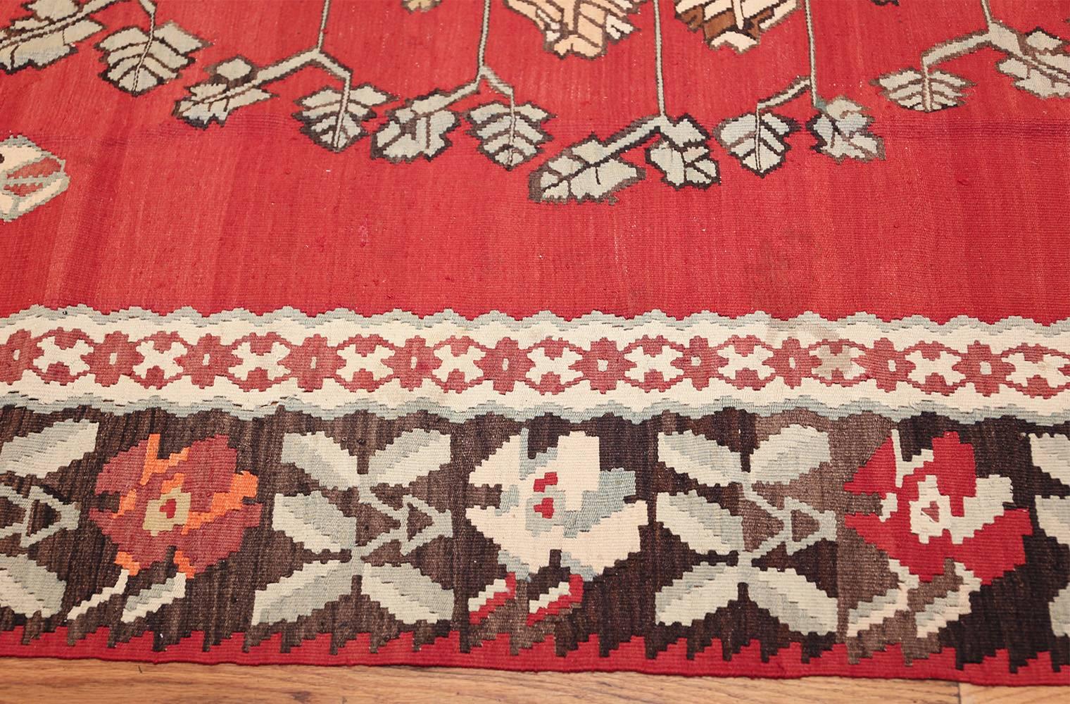 Vintage Floral Turkish Kilim Rug. Size: 8 ft x 9 ft 3 in (2.44 m x 2.82 m) 2