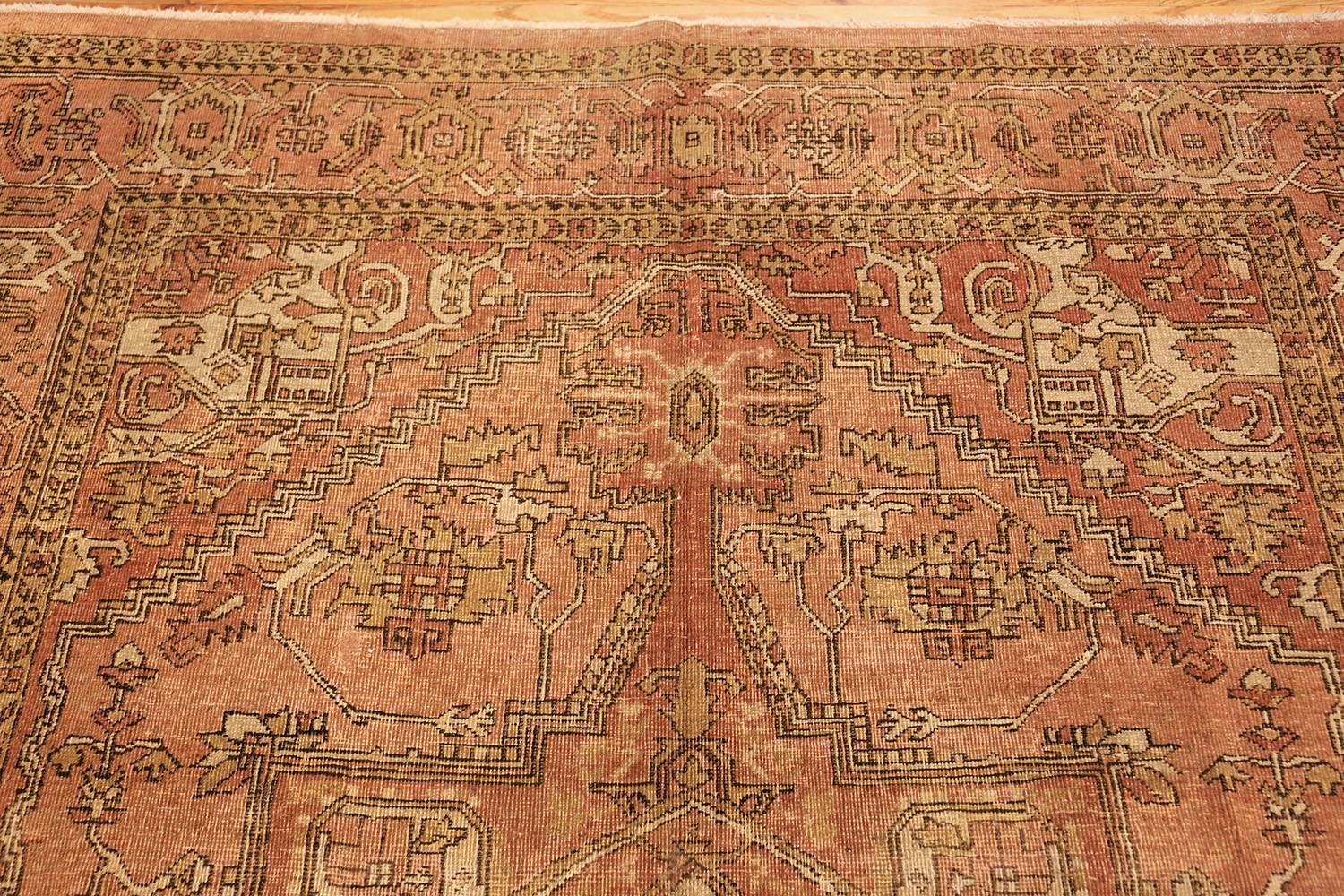 Antique Amritsar Indian Rug In Good Condition In New York, NY