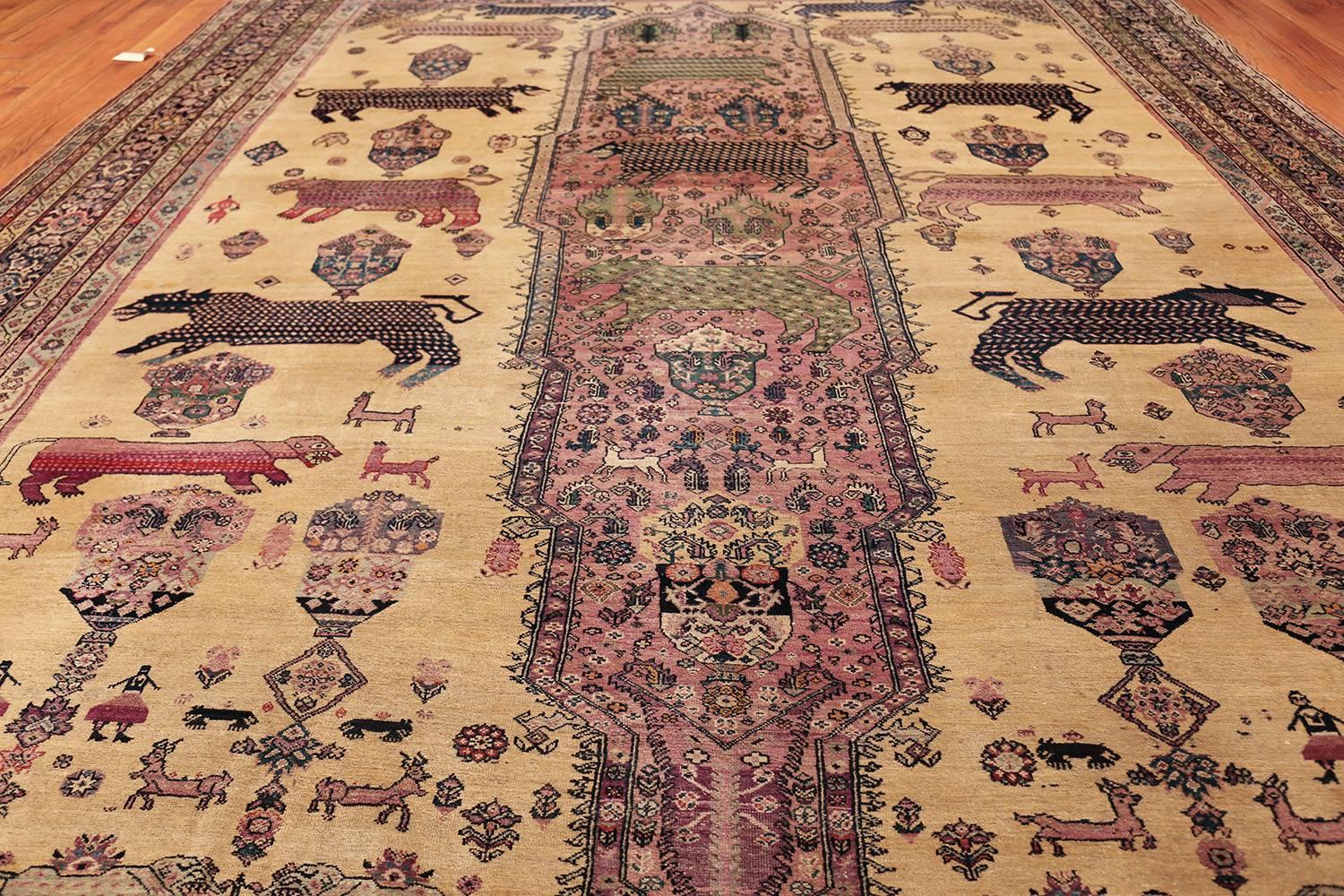Hand-Knotted Large Animal Motif Antique Farahan Persian Rug. Size: 12 ft 2 in x 16 ft 