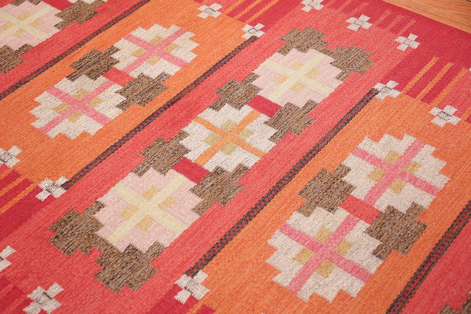 Mid-Century Modern Vintage Flat-Woven Scandinavian Rug by Ingegerd Silow. Size: 4' 7