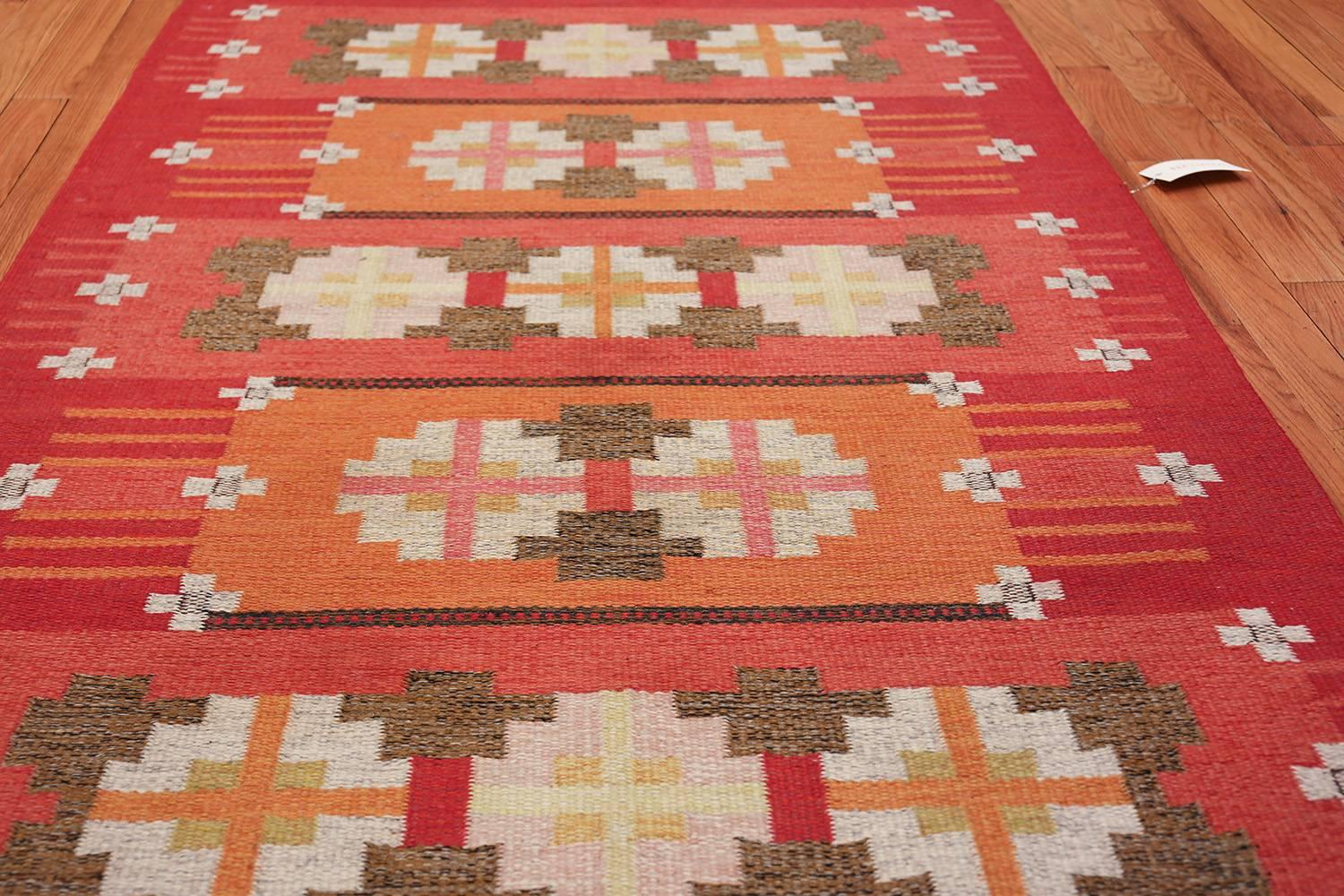20th Century Vintage Flat-Woven Scandinavian Rug by Ingegerd Silow. Size: 4' 7