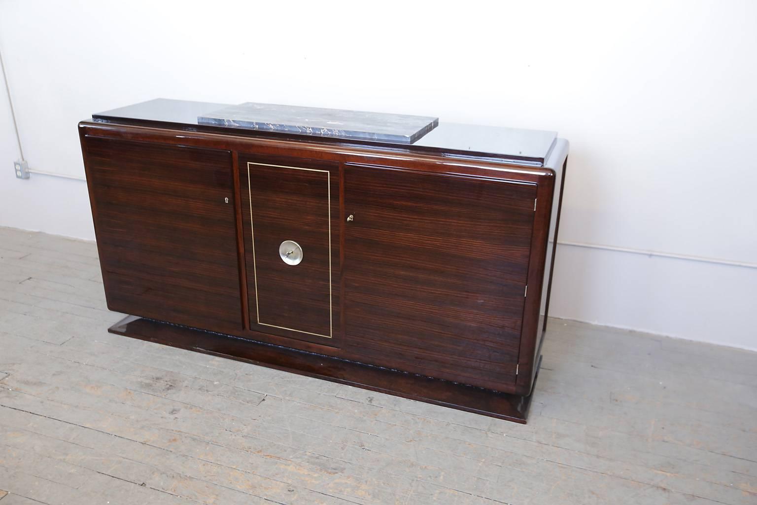 French Art Deco Sideboard In Excellent Condition For Sale In New York, NY