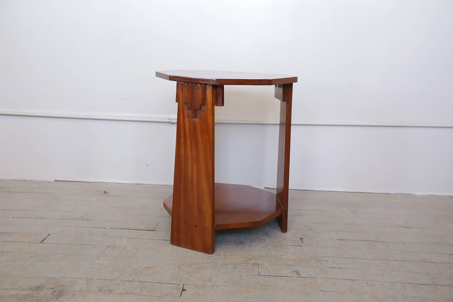 Art Deco Side Table / Gueridon circa 1940s In Excellent Condition For Sale In New York, NY
