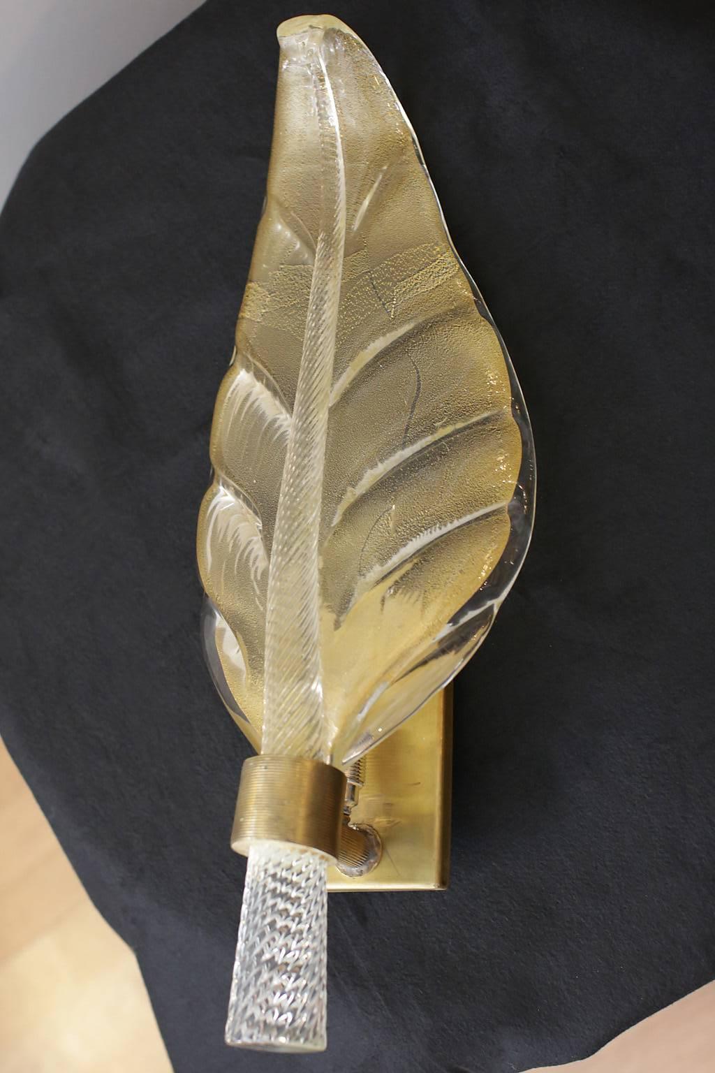 Leaf wall sconce. Murano gold dust glass.