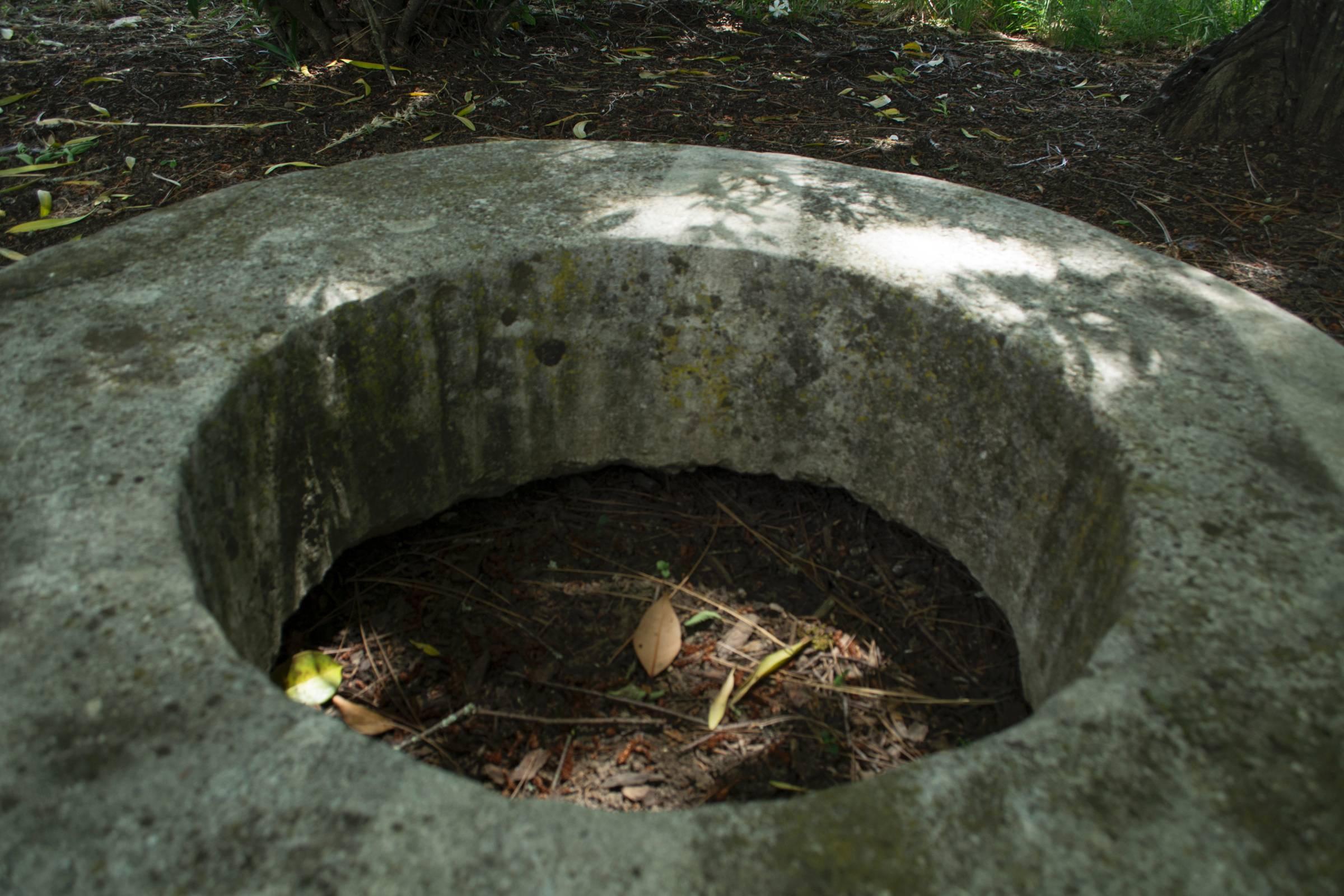 Vintage Stone Wellhead Surround For Sale 1