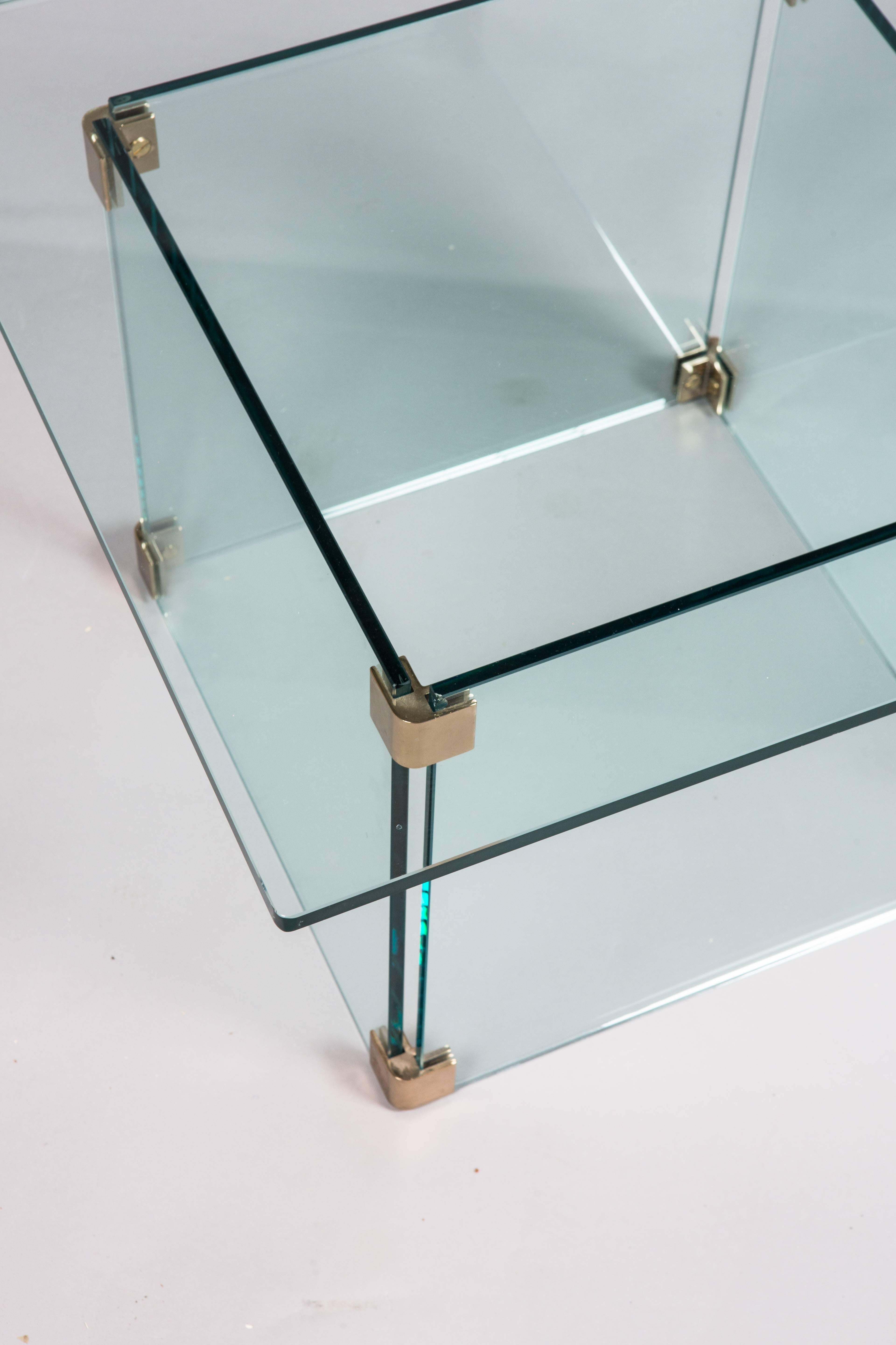 Sculptural Pace Collection Glass and Chrome Side Table In Good Condition In New York, NY