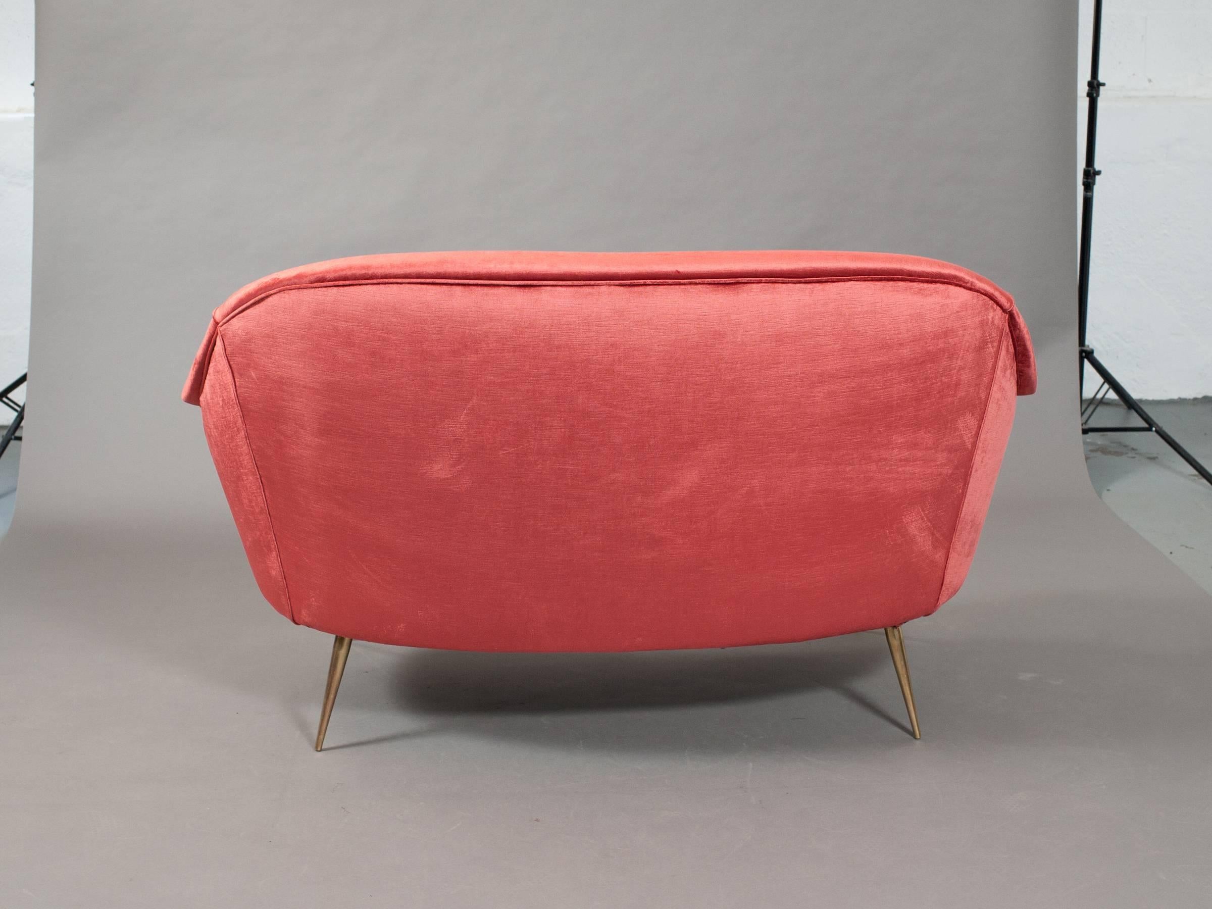 Mid-Century Modern Italian Mid-Century Sculptural Sofa