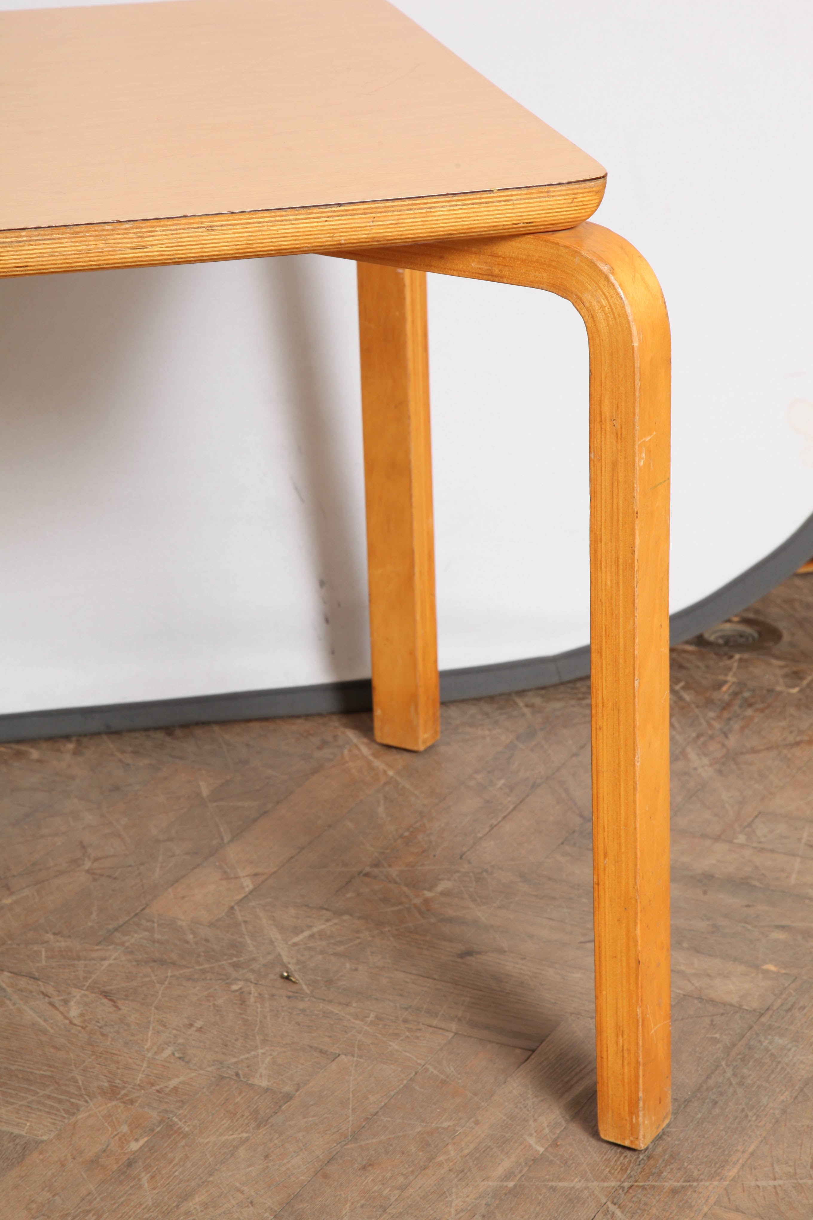 International Style Alvar Aalto Hallway Chair 403 and Table 