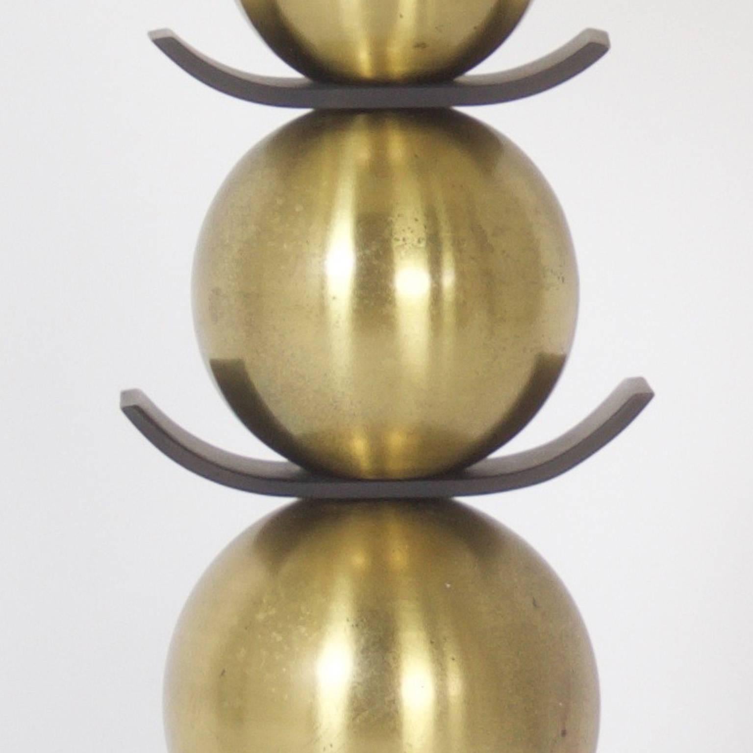 American Pair of Mid-Century Brass Stacked Ball Table Lamps For Sale